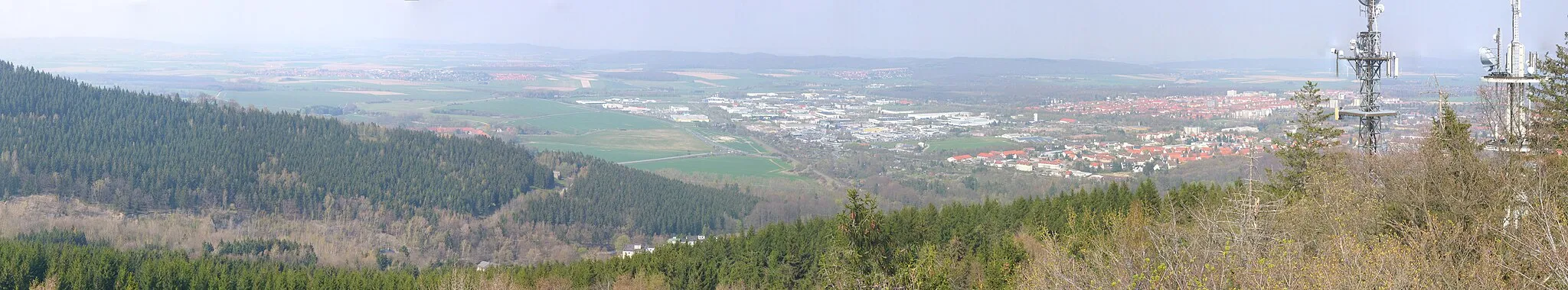 Photo showing: Blick vom Kaiserturm auf dem Steinberg auf die Baßgeige und den Stadtteil Jürgenohl. Im Hintergrund Jerstedt und Hahndorf.