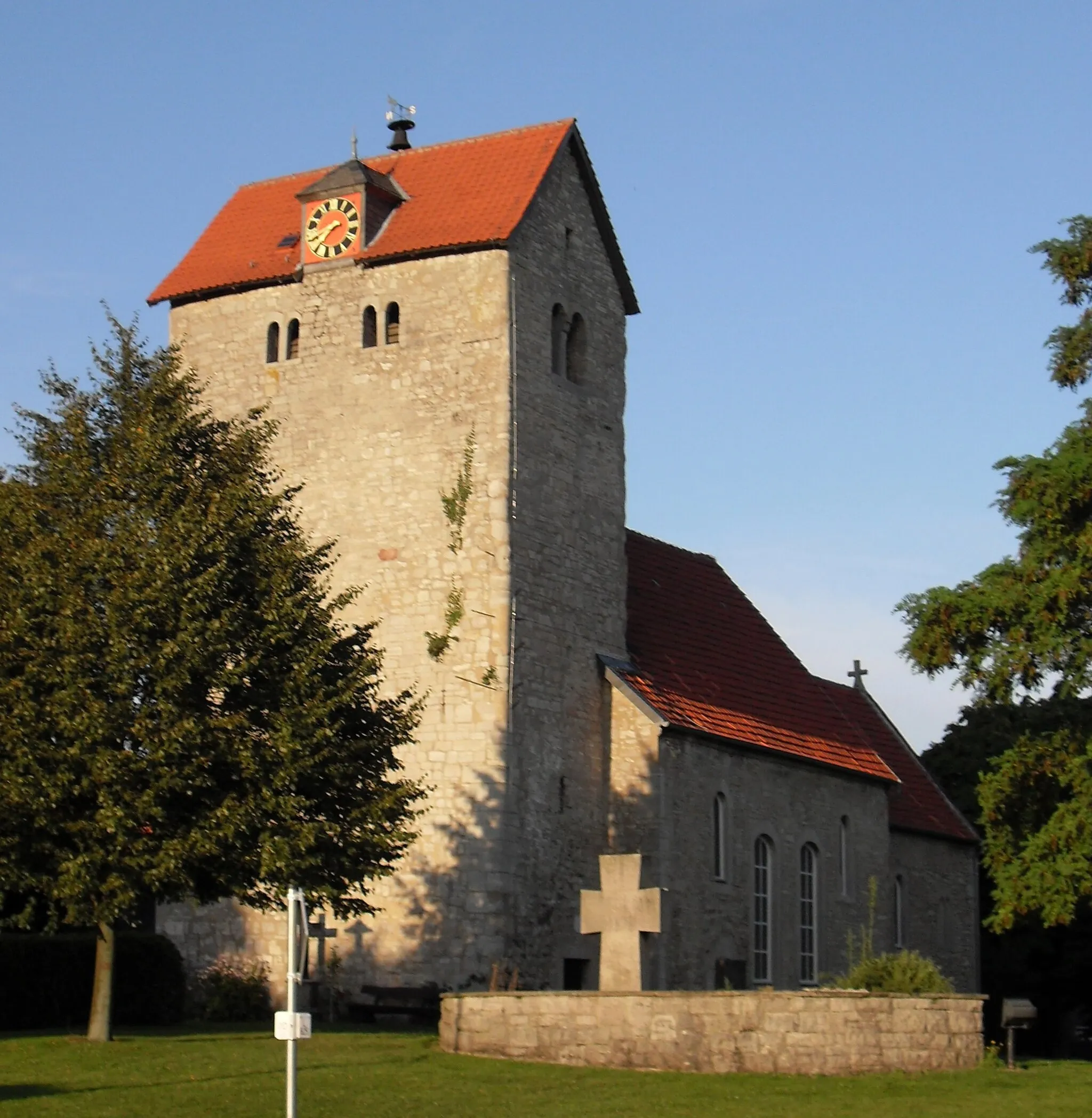 Photo showing: Protestant church in Evessen, in Lower Saxony, Germany