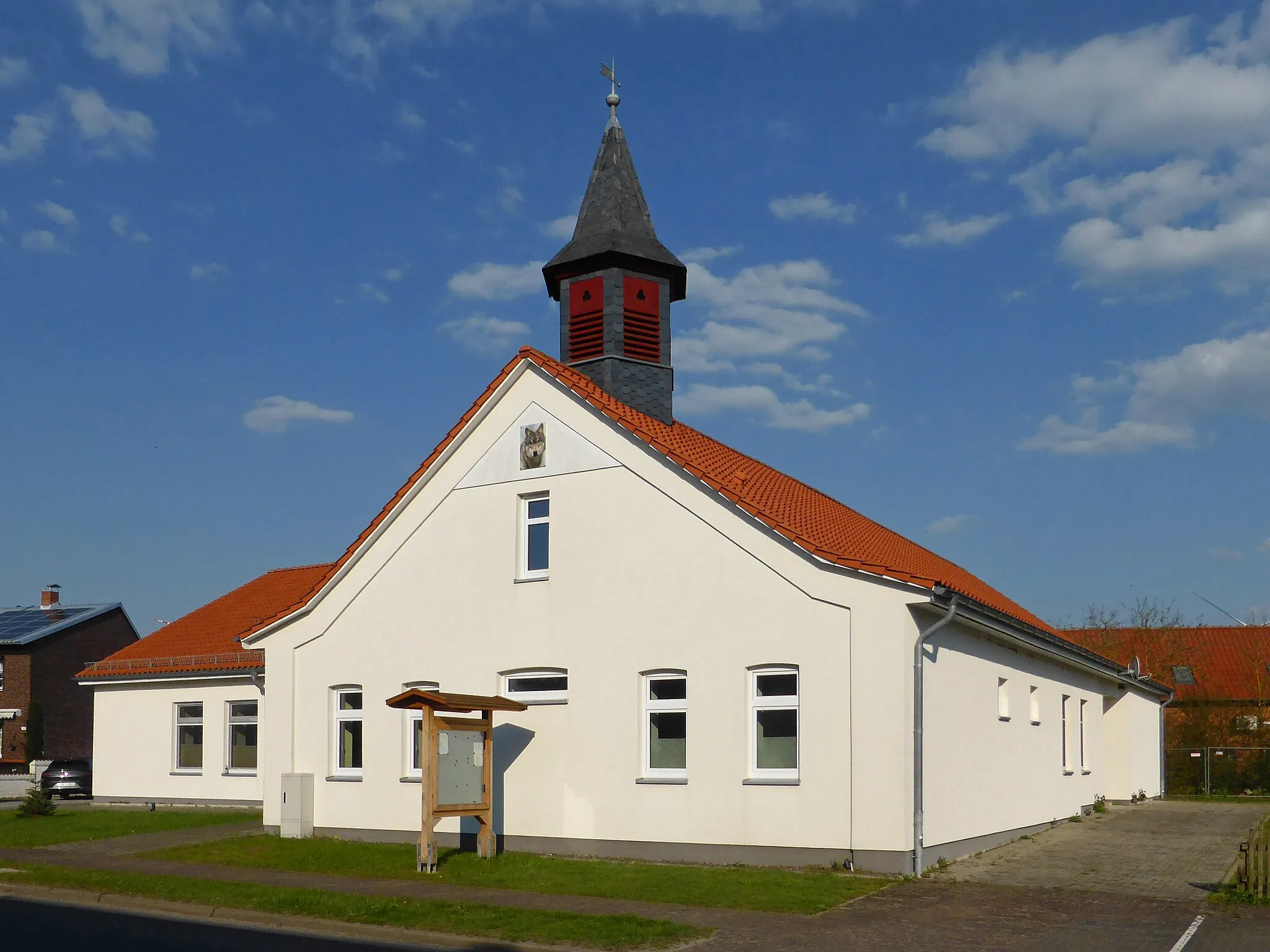 Photo showing: Ehemalige Schule, heute Dorfgemeinschaftshaus in Boitzenhagen.