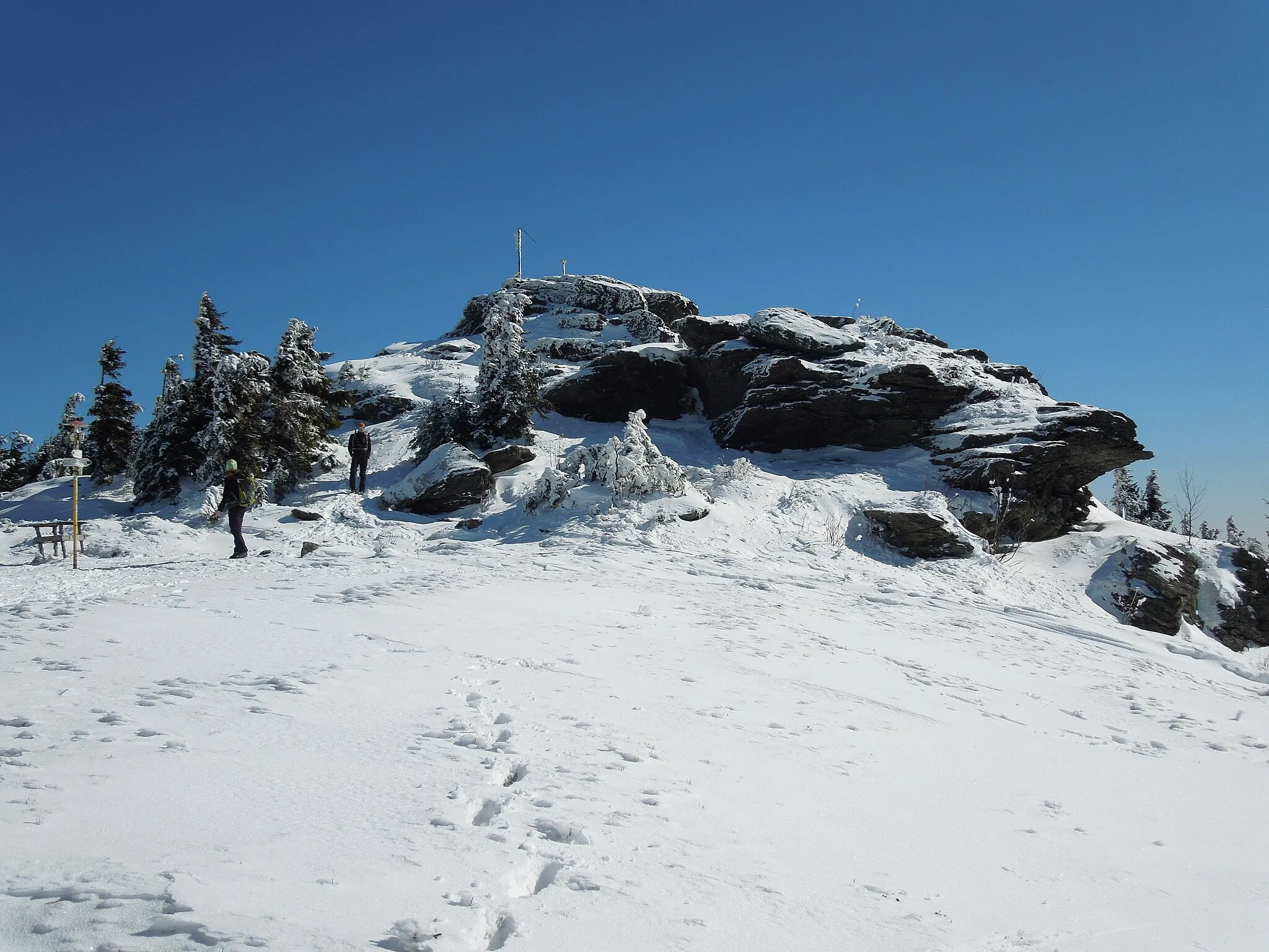 Photo showing: Skalisko – skalné bralo na vrchole