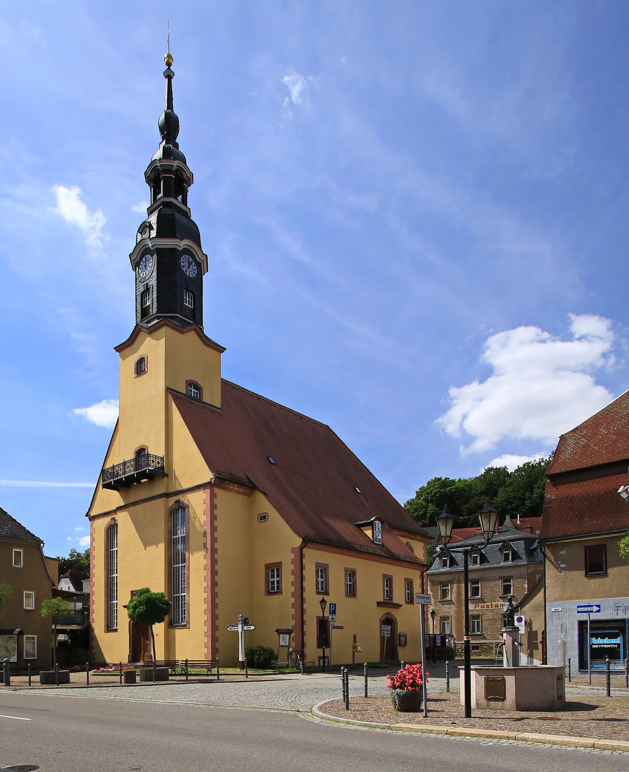 Photo showing: Ev. Stadtkirche St. Jakobus: Kirche (mit Ausstattung) in Lunzenau, Sachsen.