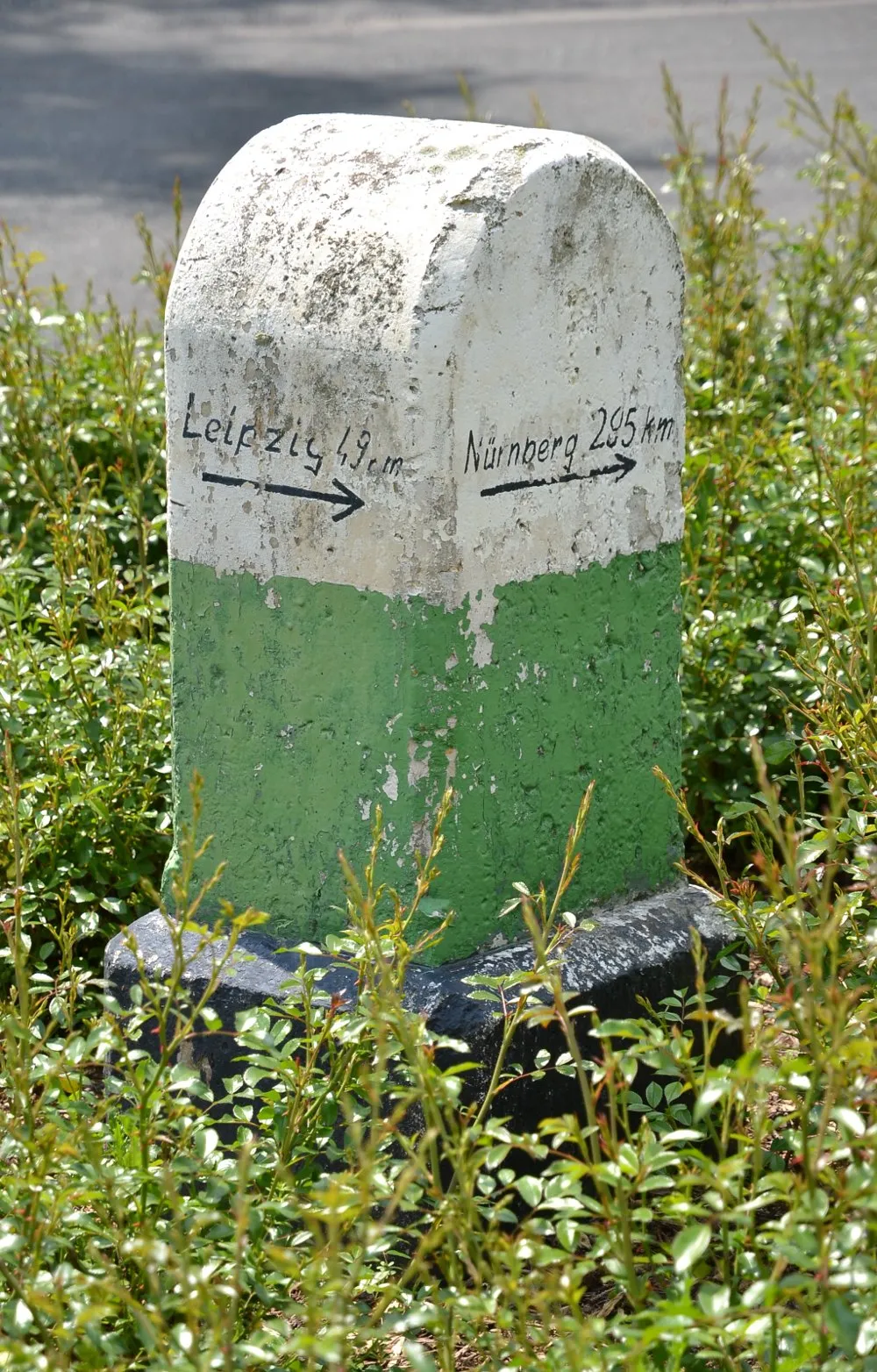 Photo showing: kgl.-sächs. Meilenstein in Königsfeld