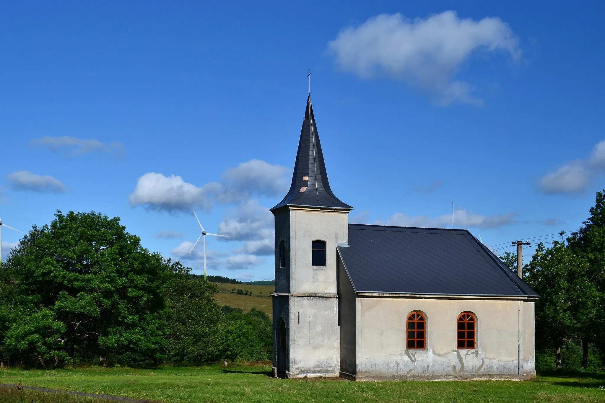 Photo showing: Kotlina - opravená kaple svaté Anny