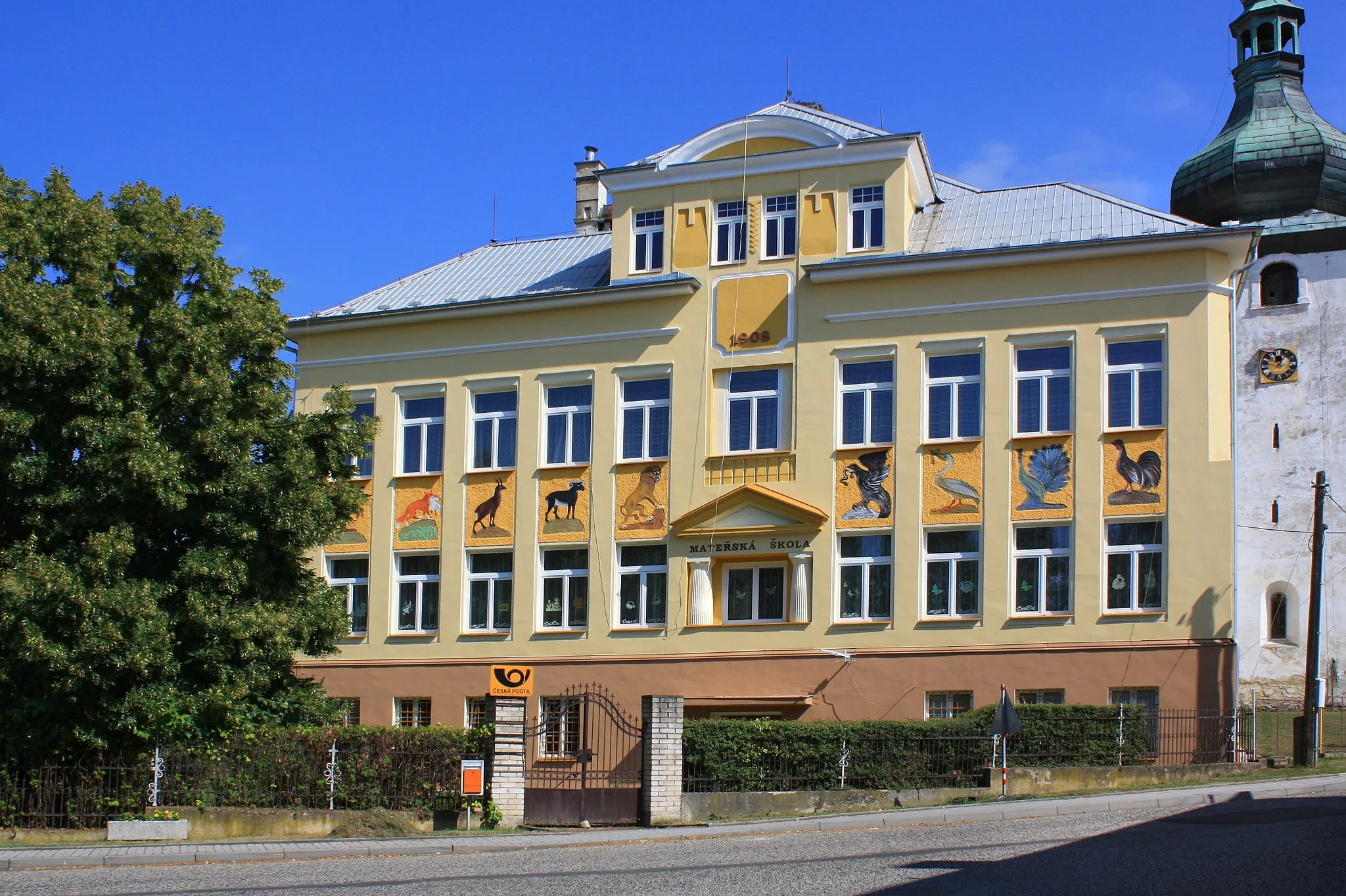 Photo showing: Kindergarten in Třebeň village, Czech Republic