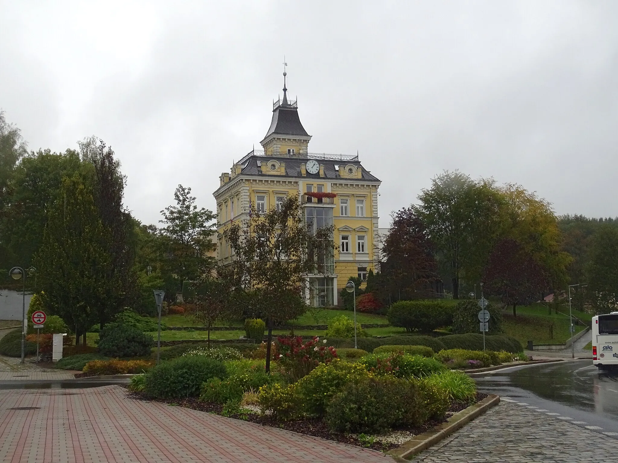 Photo showing: náměstí J.V. Goethe, radnice ve městě Aš v Karlovarském kraji