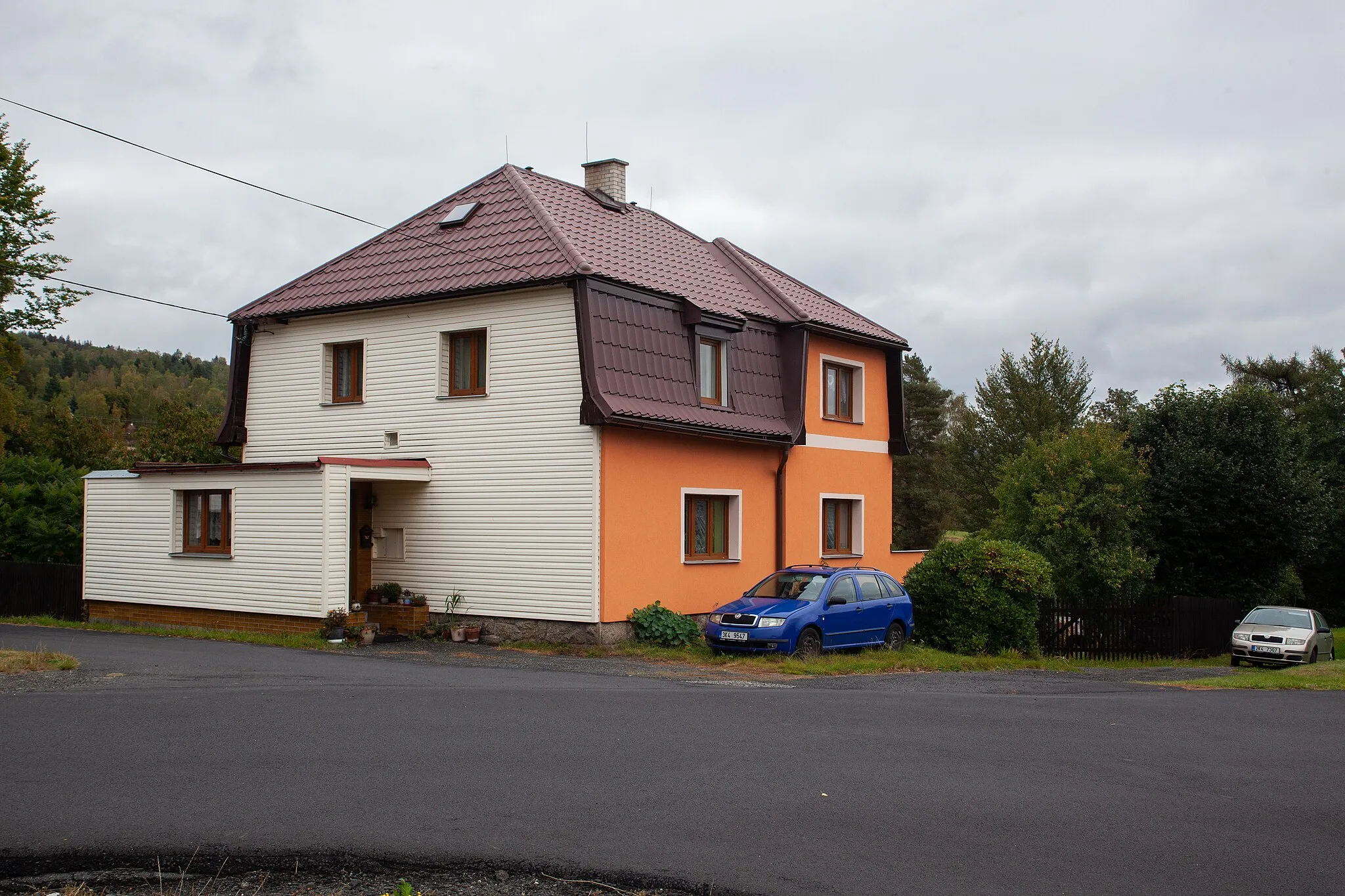 Photo showing: House in village Bernov (Nejdek), Karlovy Vary District, Karlovy Vary Region, Czechia