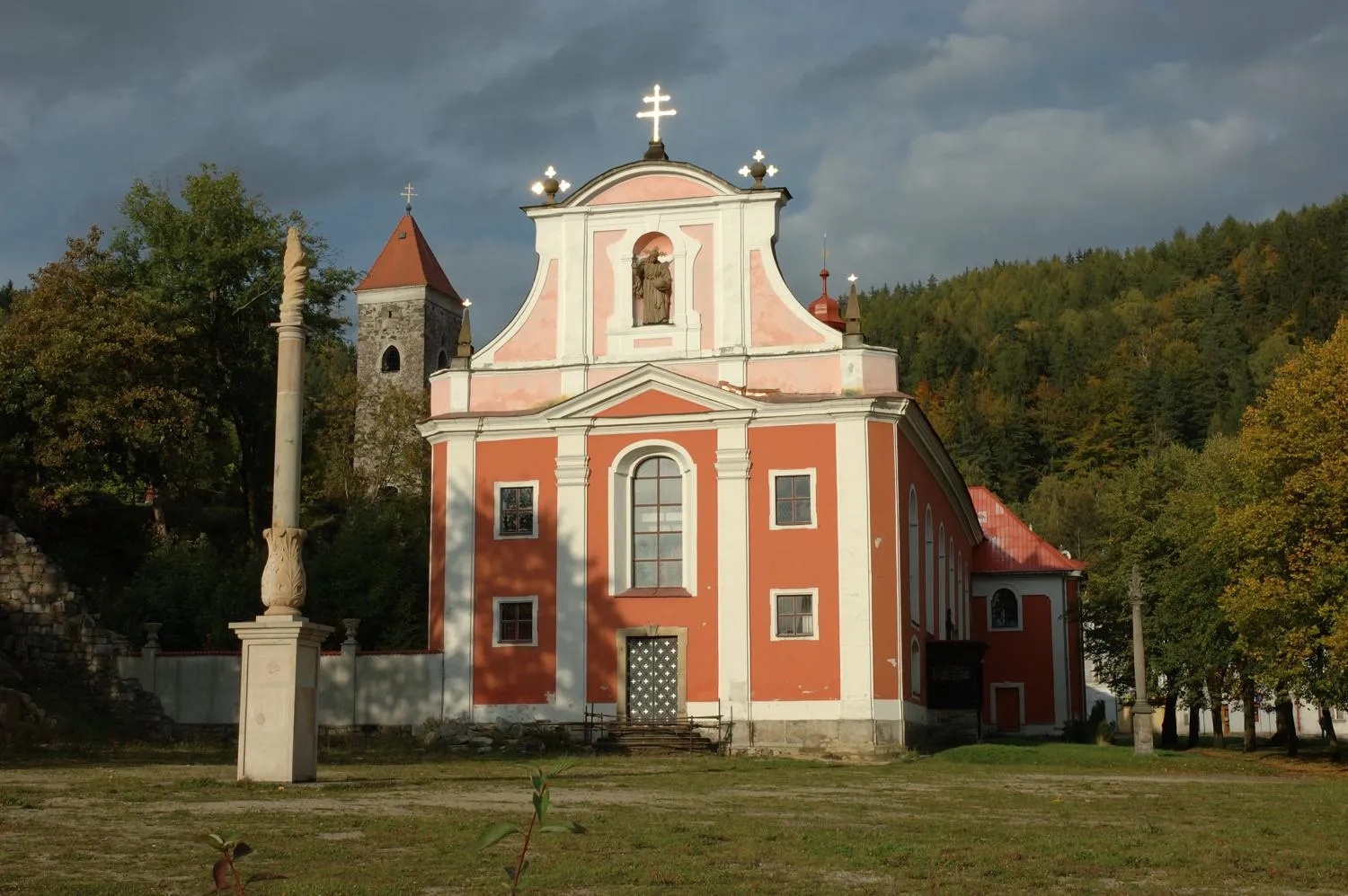 Photo showing: St. Martin Church, Nejdek, Czech Republic