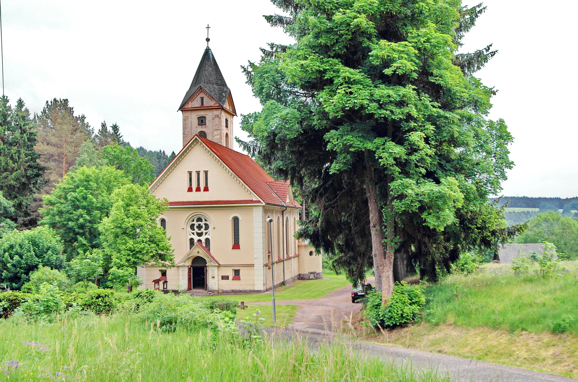 Photo showing: Rotava, kostel sv. Petra a Pavla, Krušné hory, okres Sokolov