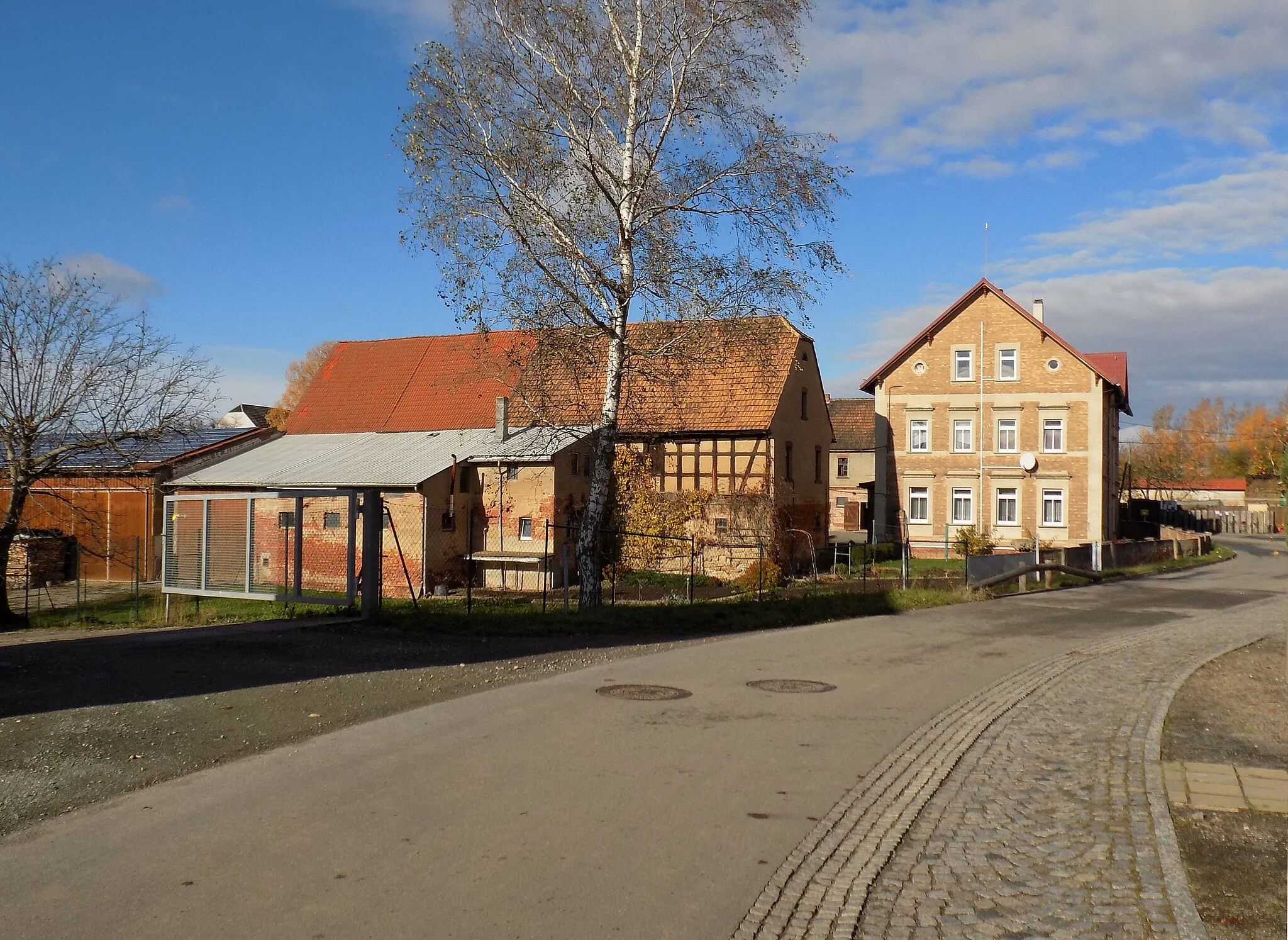 Photo showing: Farmstead in Nitzschka (Schmölln, Altenburger Land district, Thuringia)