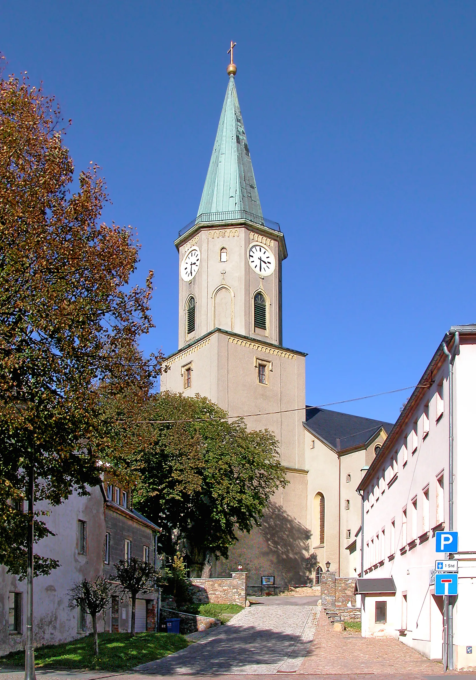Photo showing: 24.09.2006  09619  Sayda, Am Kirchplatz (GMP: 50.713016,13.420459):  Stadtkirche "Zu unserer lieben Frauen" (1391 Chor, 1502 Schiff)              [DSCN11729.TIF]20060924355DR.JPG(c)Blobelt