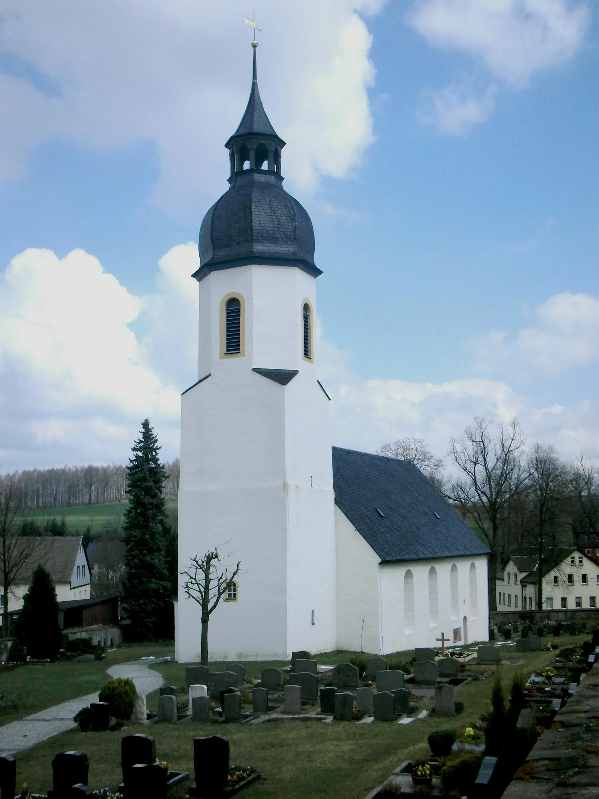 Photo showing: Kirche in Clausnitz im Erzgebirge. 1696 wurde die Kirche erneuert und bedeutend vergrößert.