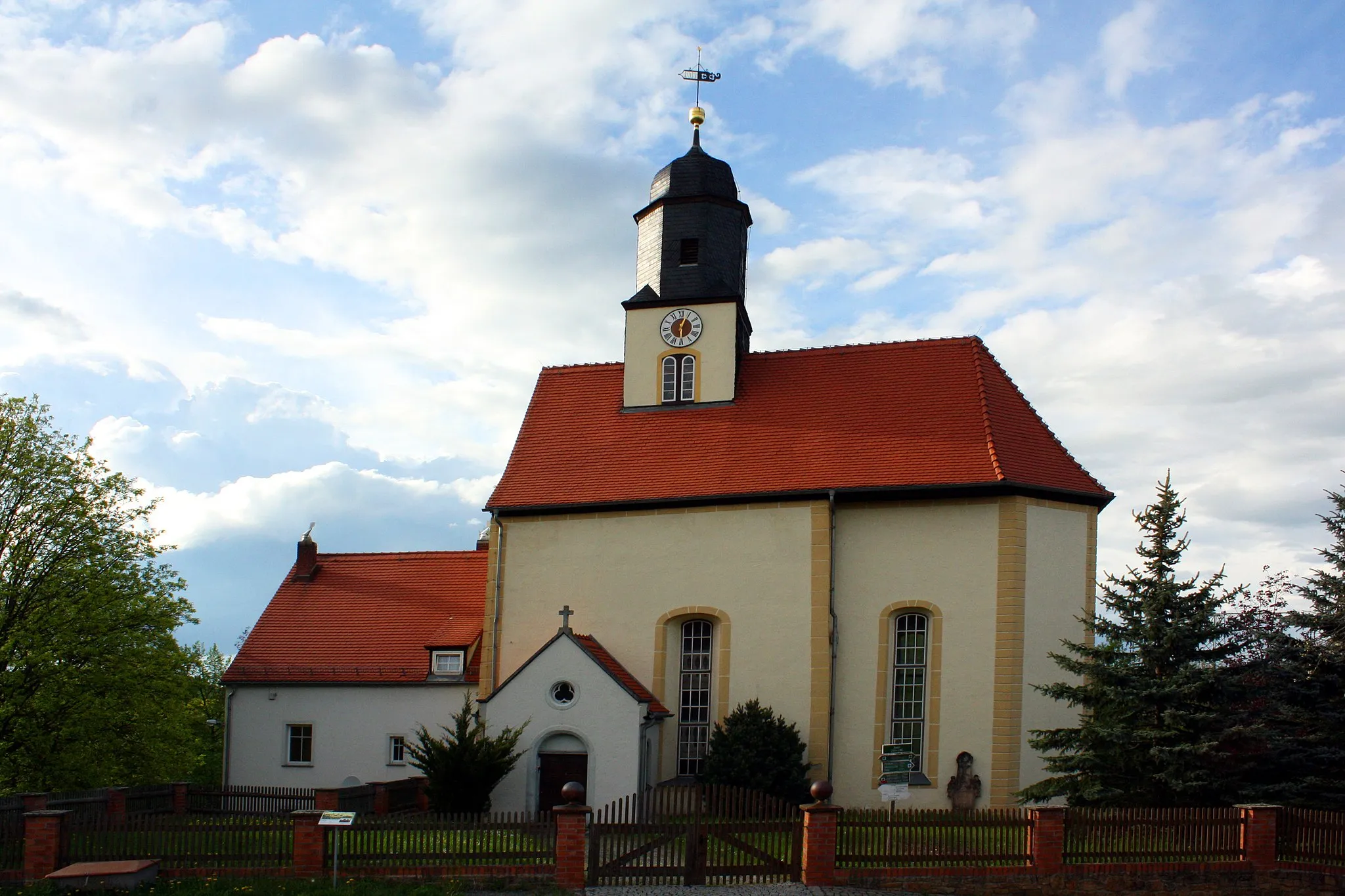 Photo showing: Church in Gauern near Gera/Thuringia