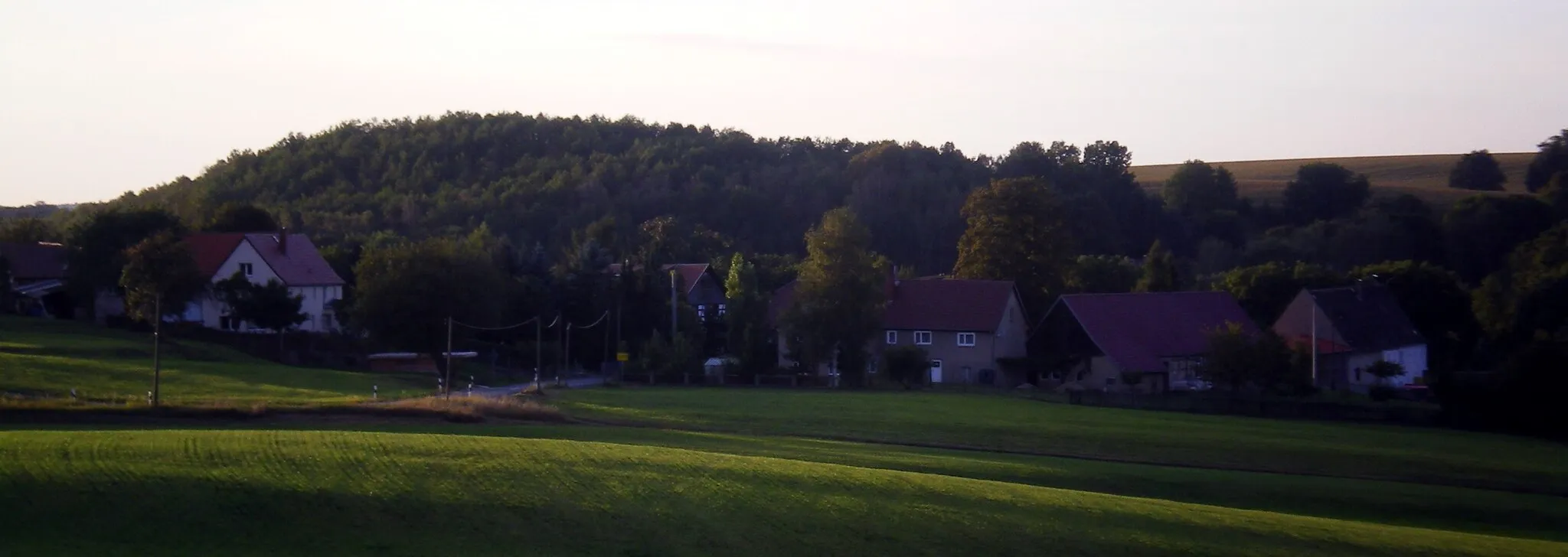 Photo showing: View over Lichtenberg-Loitzsch, municipality Kauern near Gera/Thuringia