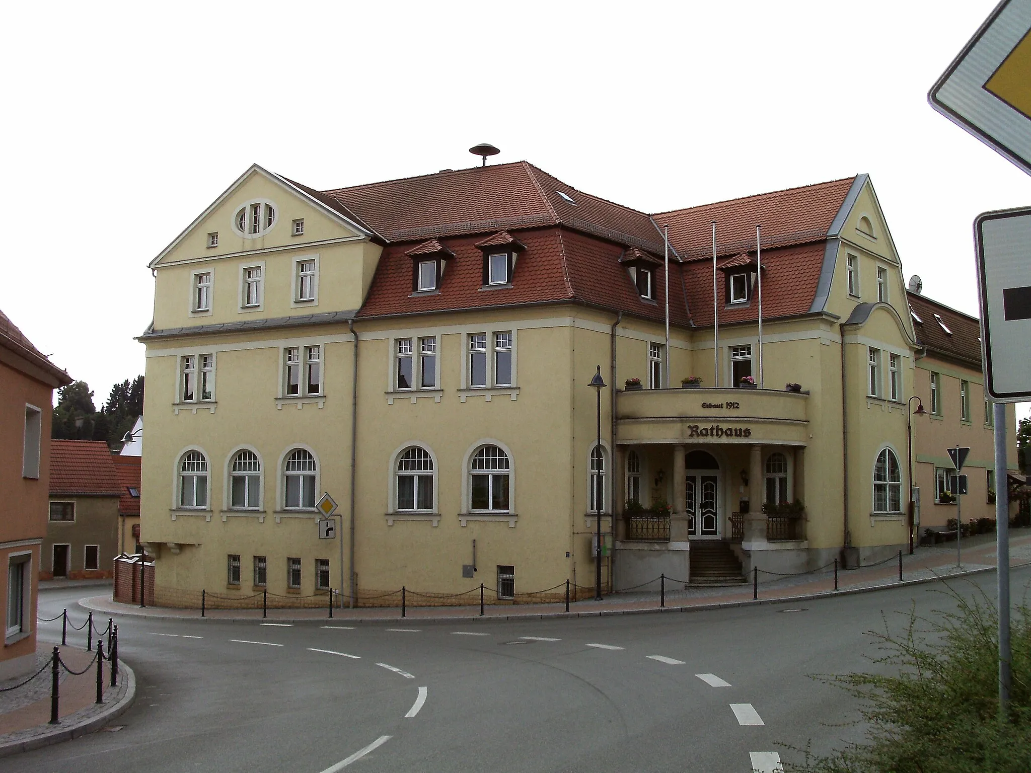 Photo showing: Münchenbernsdorf town hall (Greiz district, Thuringia)