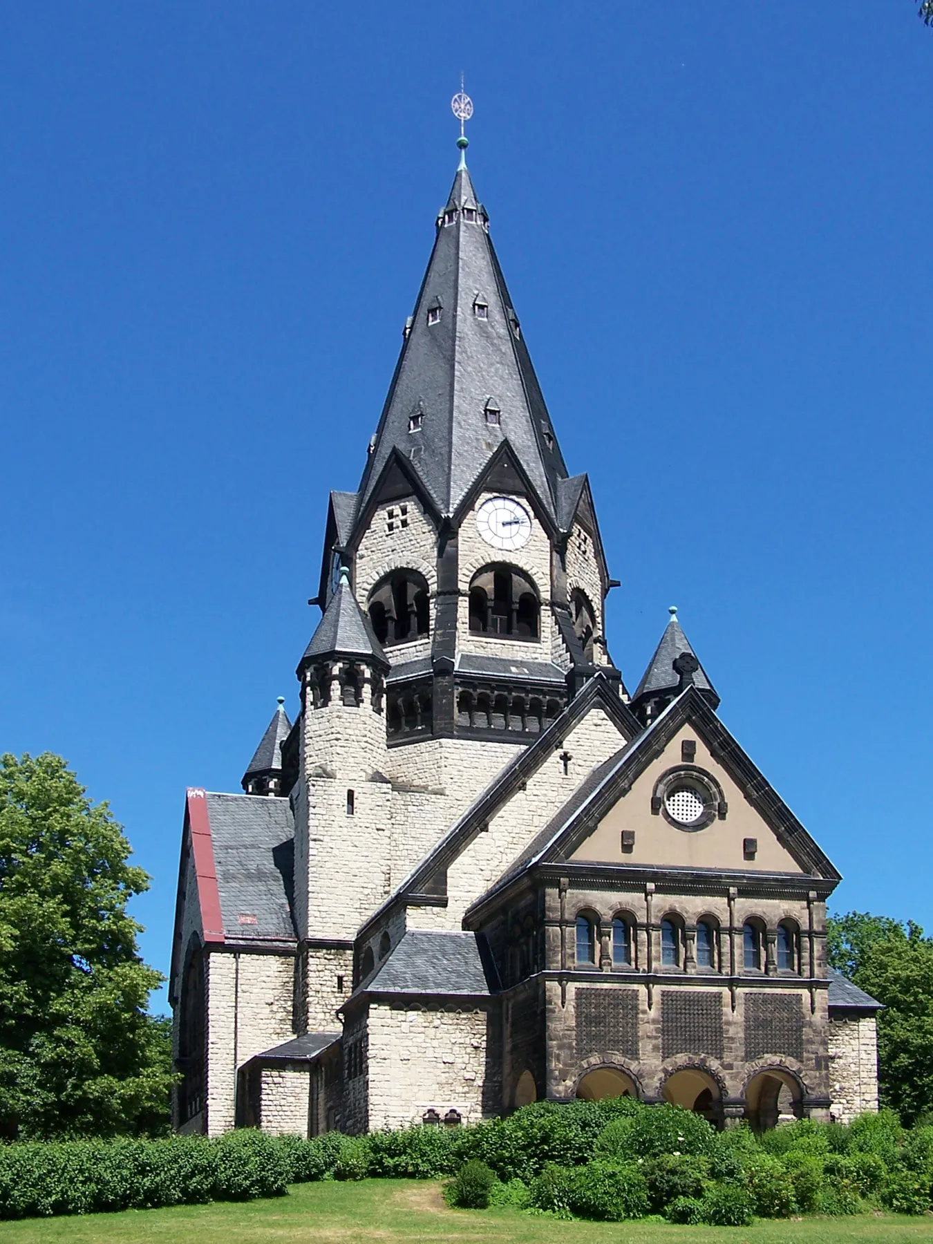 Photo showing: Die Lutherkirche in Chemnitz (erbaut 1902-1908), fotografiert am 23. Juni 2005