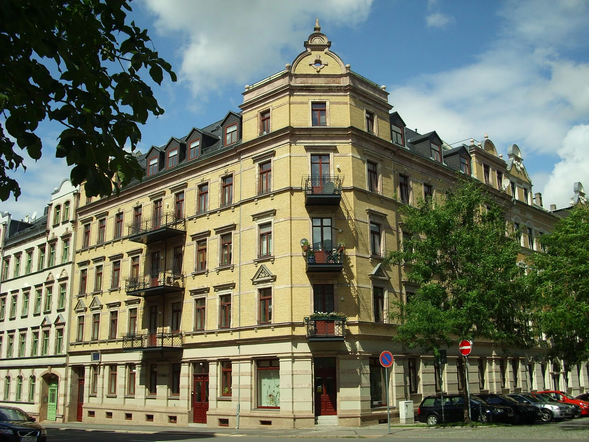 Photo showing: Gründerzeithaus auf dem Chemnitzer Sonnenberg (Fürstenstraße 45, Ecke Tschaikowskistraße)