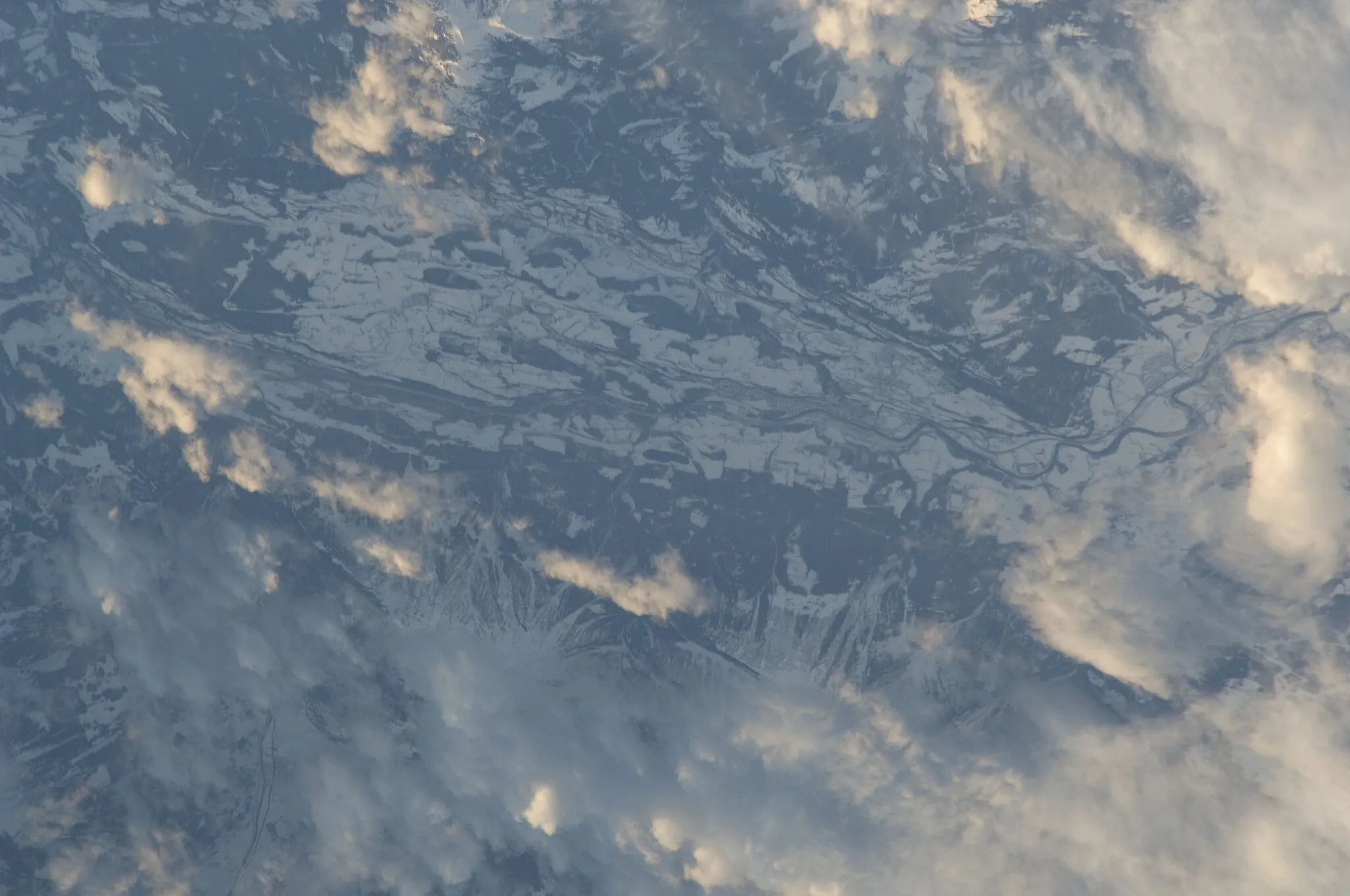 Photo showing: View of Earth taken during ISS Expedition 22.