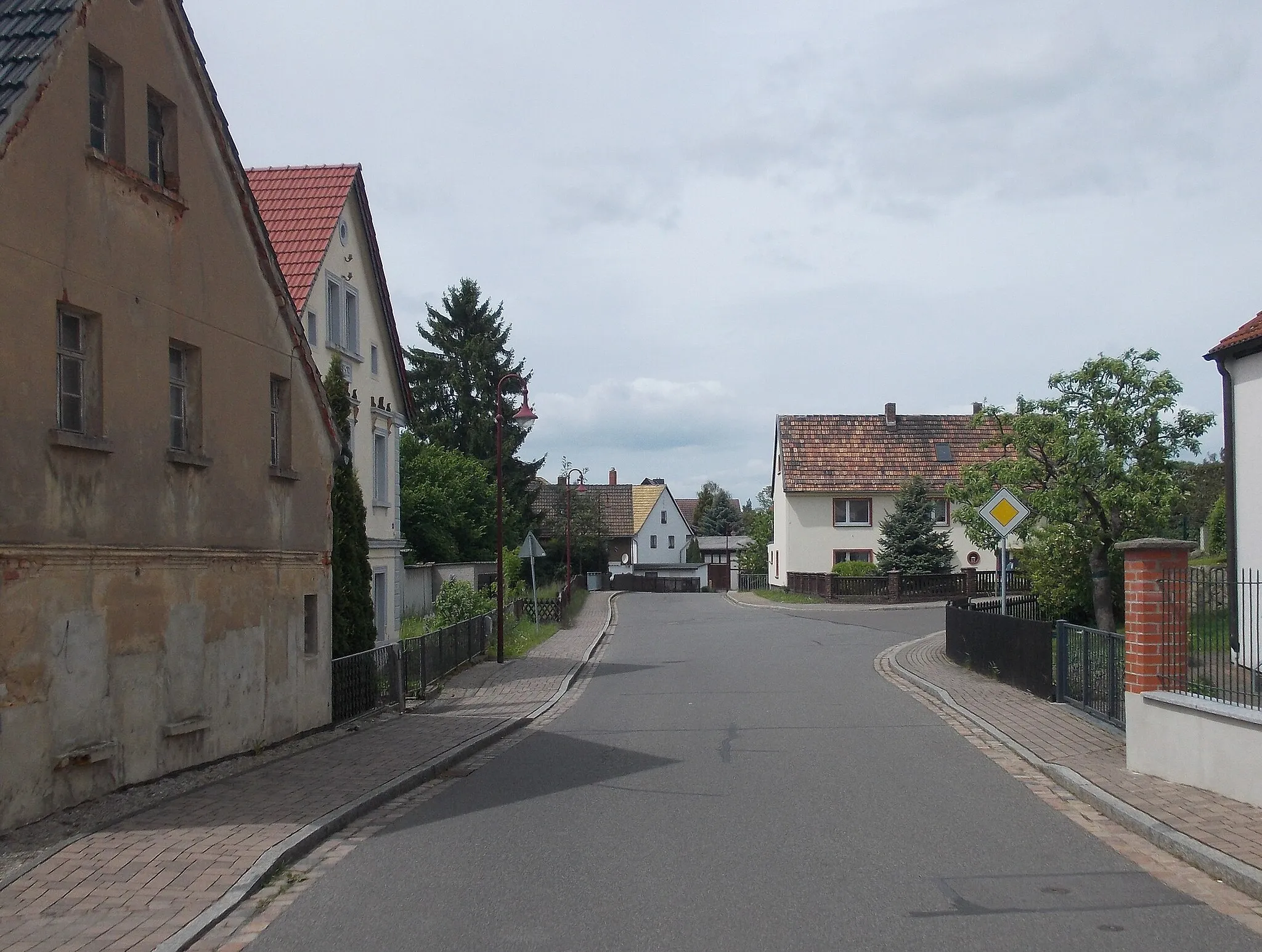 Photo showing: Bachstrasse in Nobitz (Altenburger Land district, Thuringia)