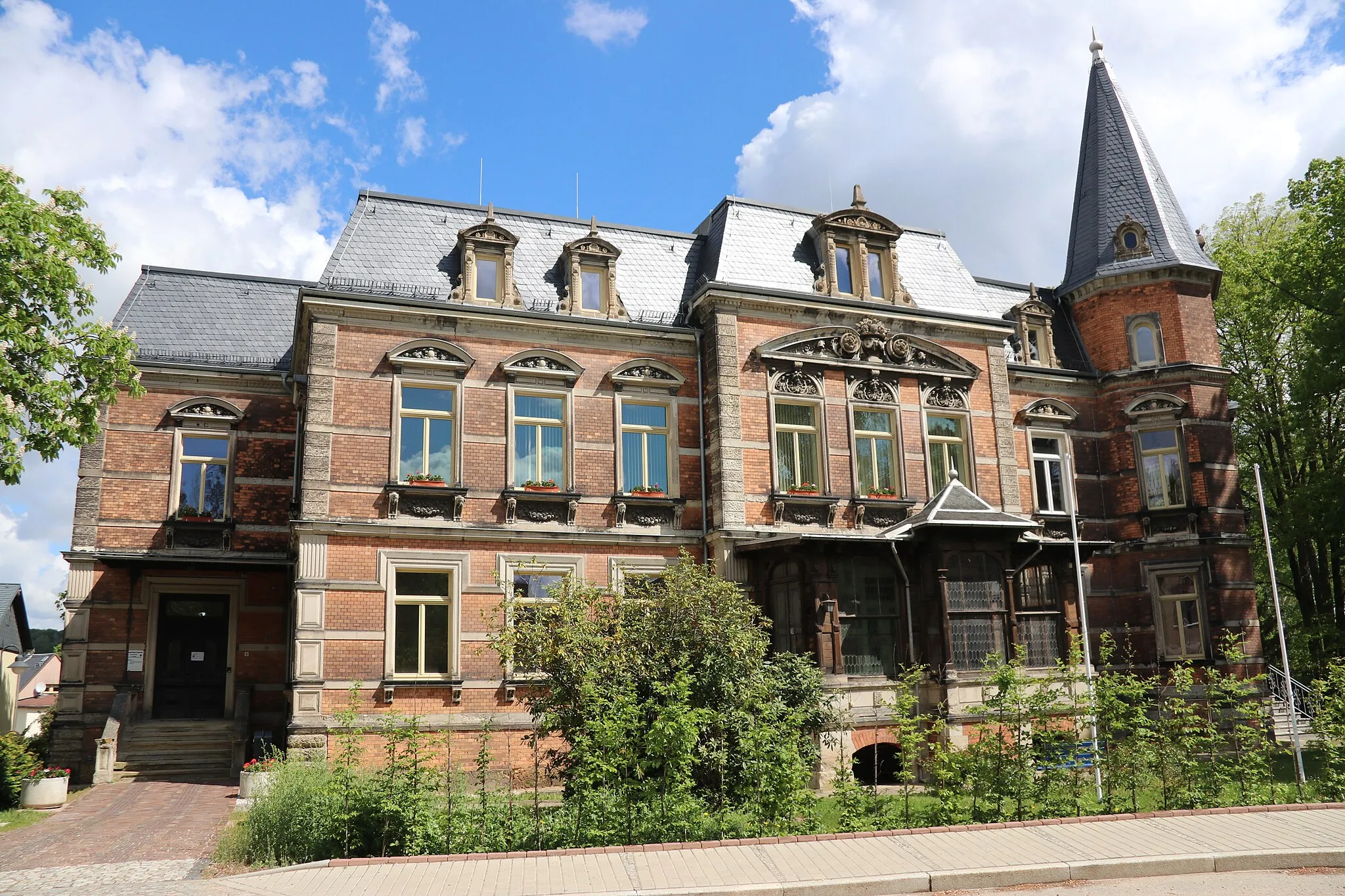 Photo showing: Villa mit Garten, Bahnhofstraße 4 in Remse, ein Kulturdenkmal