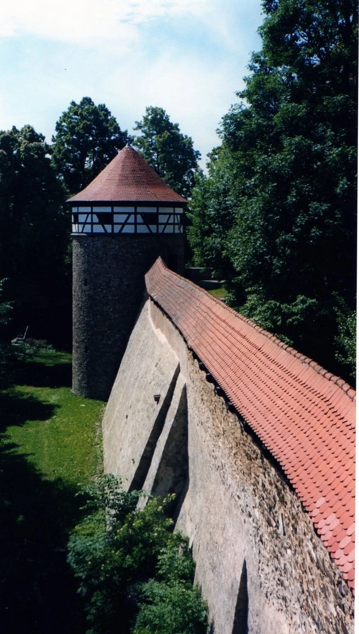 Photo showing: Turm und Befestigungsanlage der Burg Hohenberg an der Eger