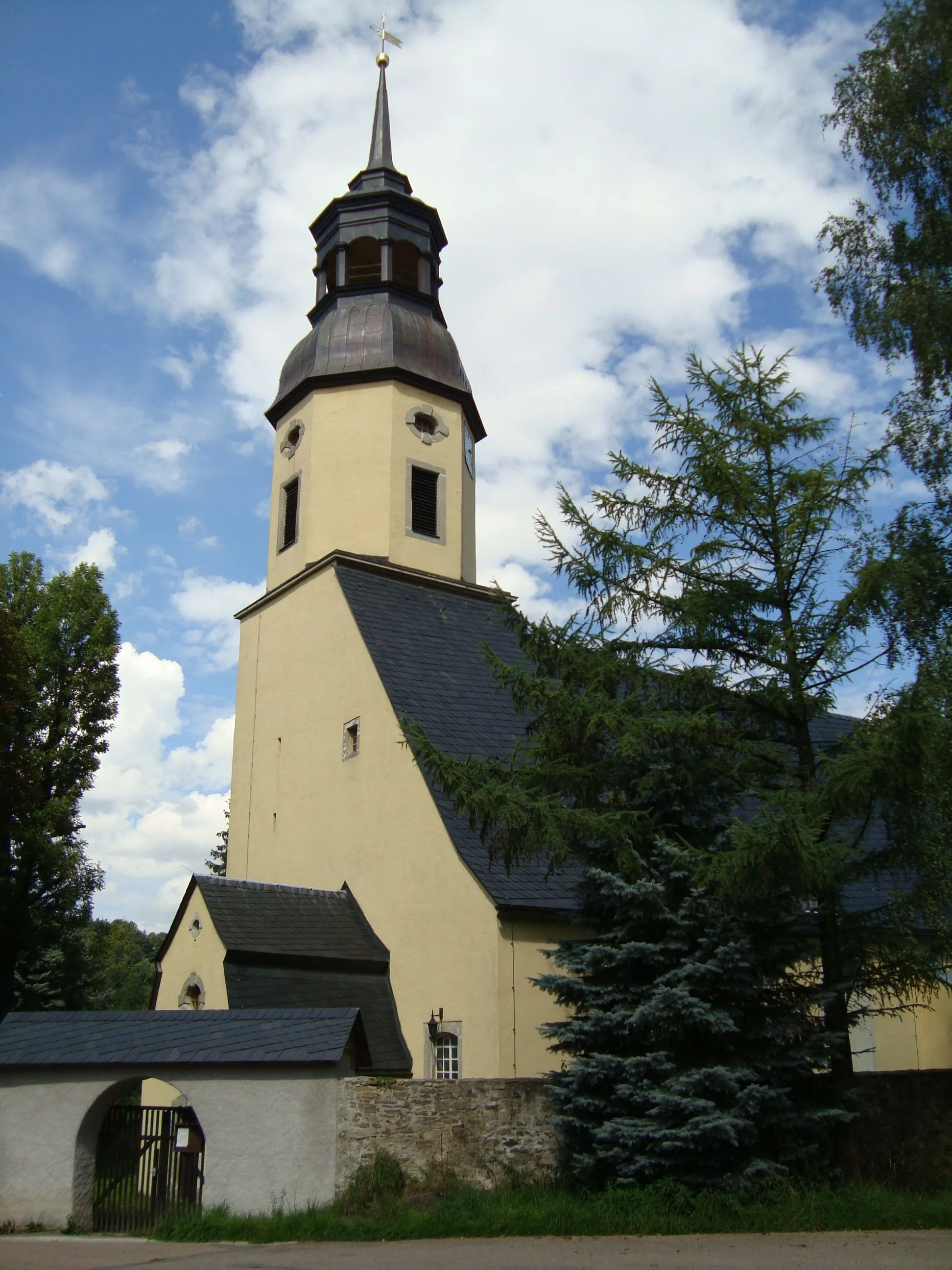 Photo showing: Evangelische Kirche in Dorfchemnitz im Erzgebirge