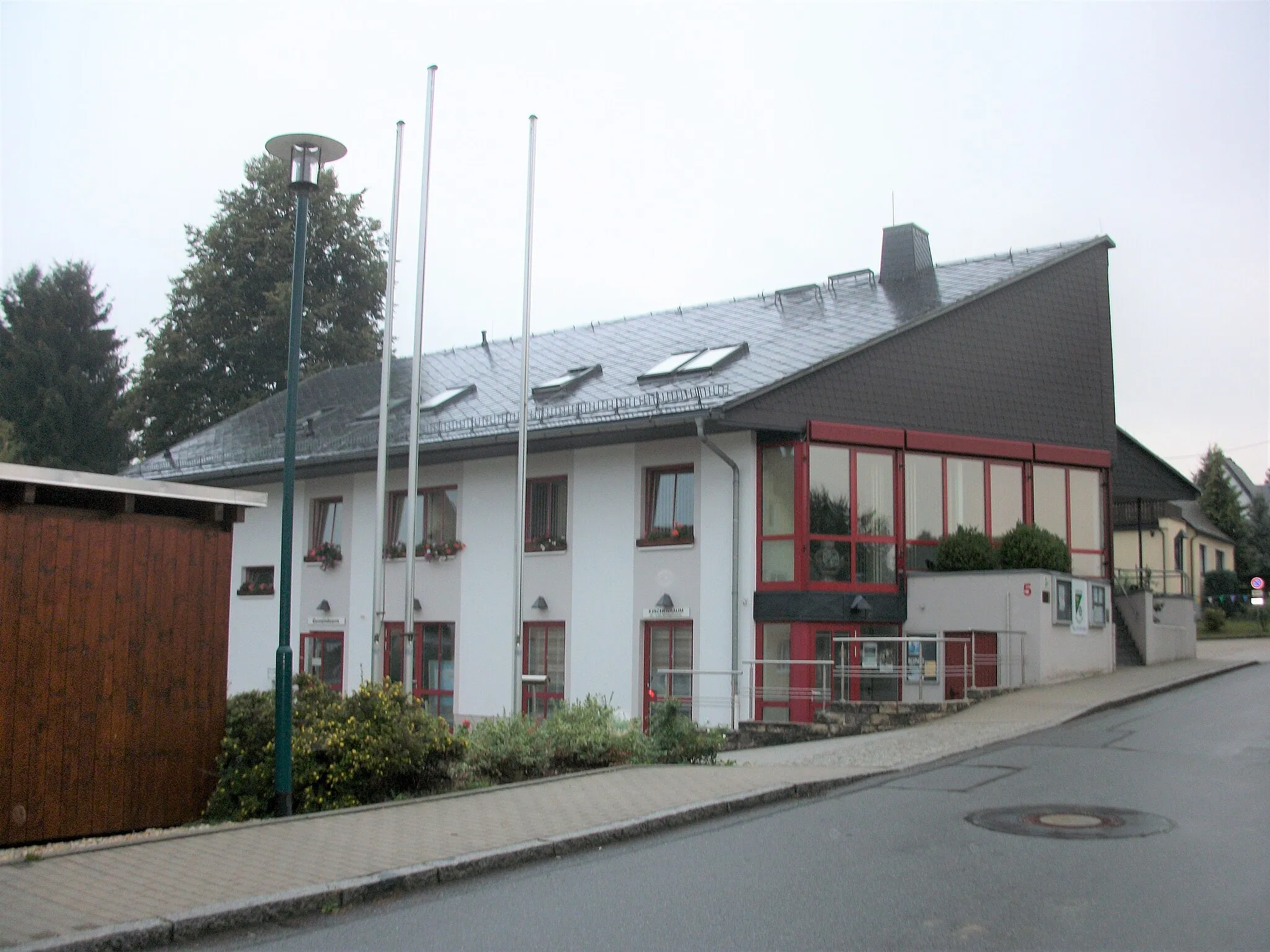 Photo showing: Gemeindeamt Niederdorf