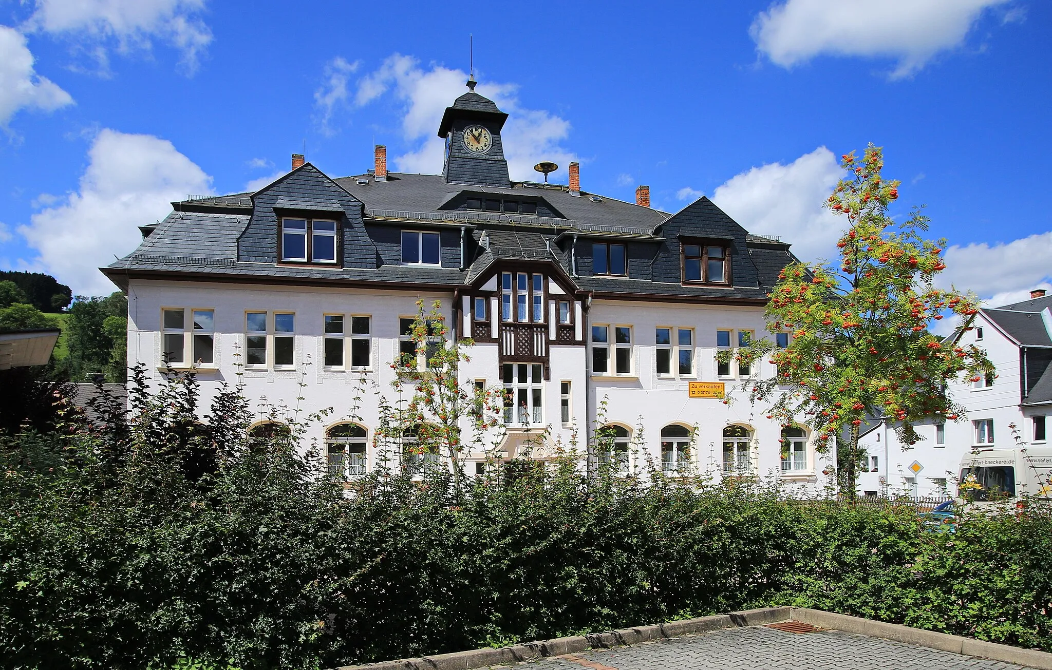 Photo showing: An der Hauptstrasse in Pöhla - OT von Schwarzenberg in Sachsen.Erzgebirgskreis.