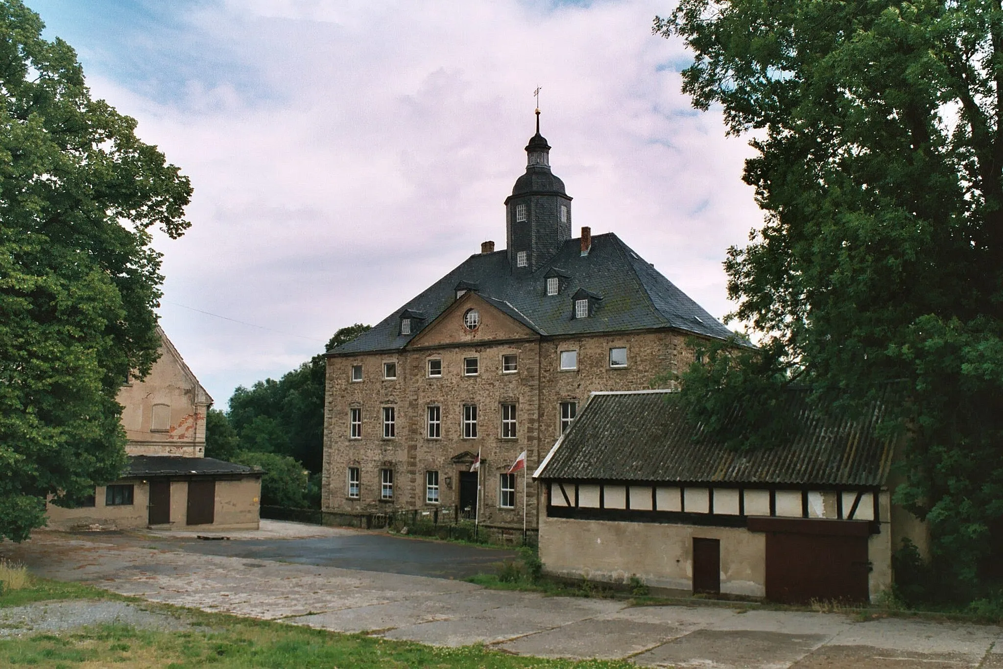 Photo showing: Dobitschen, the moated castle