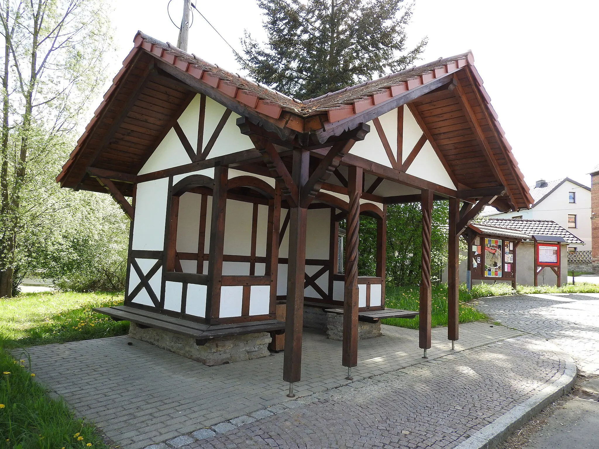 Photo showing: Bushaltestelle in Wiebelsdorf, Thüringen
