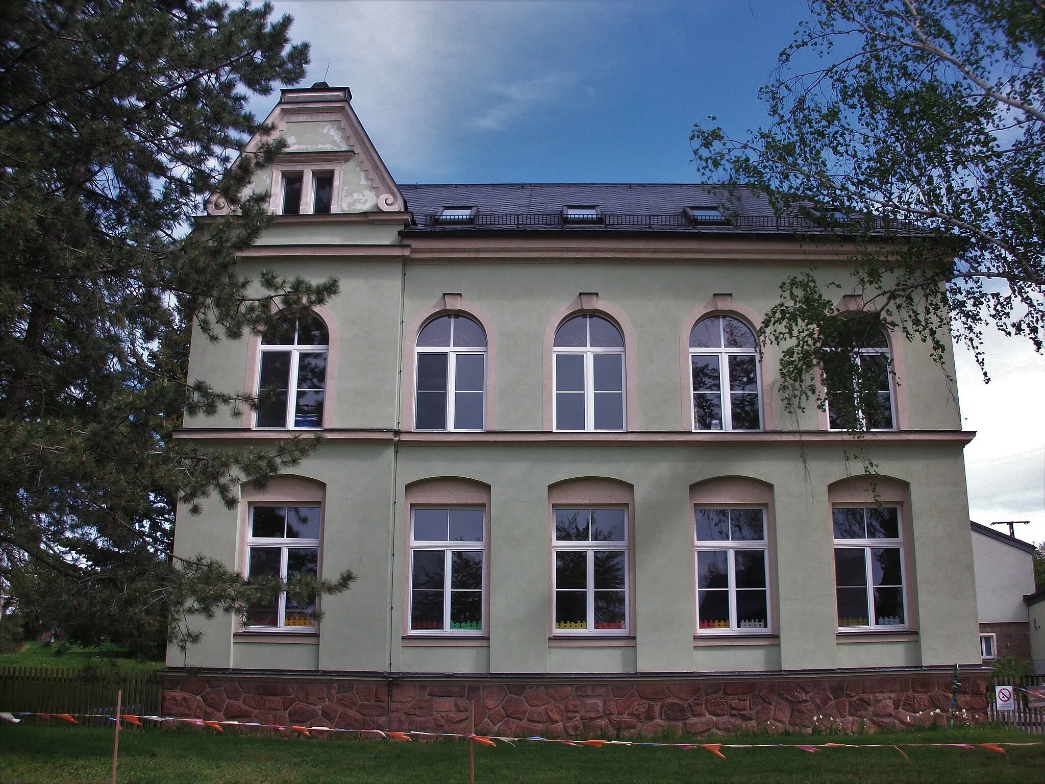 Photo showing: Evangelische Grundschule Seelitz