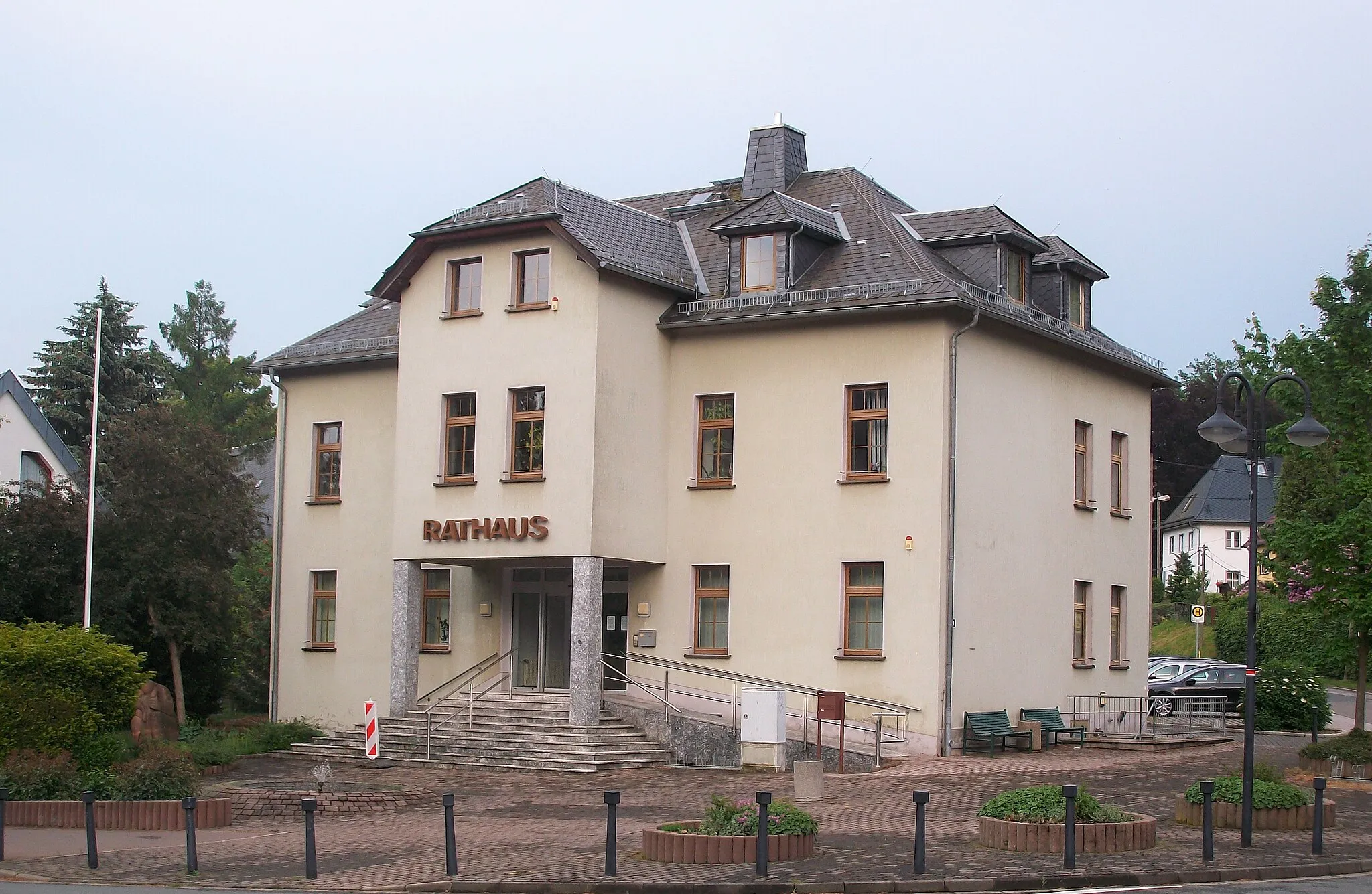 Photo showing: Rathaus Taura
