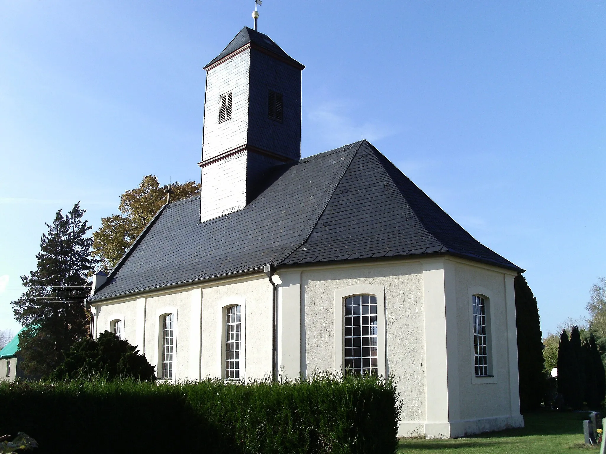 Photo showing: Church in Espenhain (Leipzig district, Saxony)