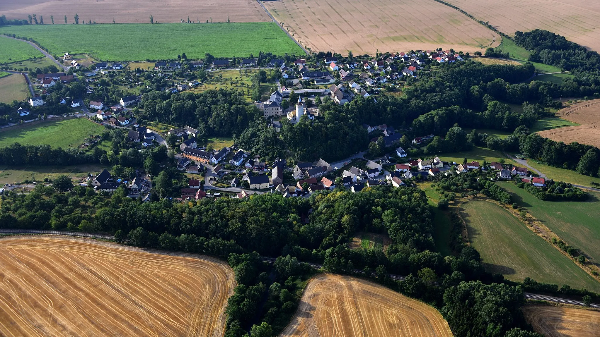 Photo showing: Posterstein, Luftaufnahme (2018)