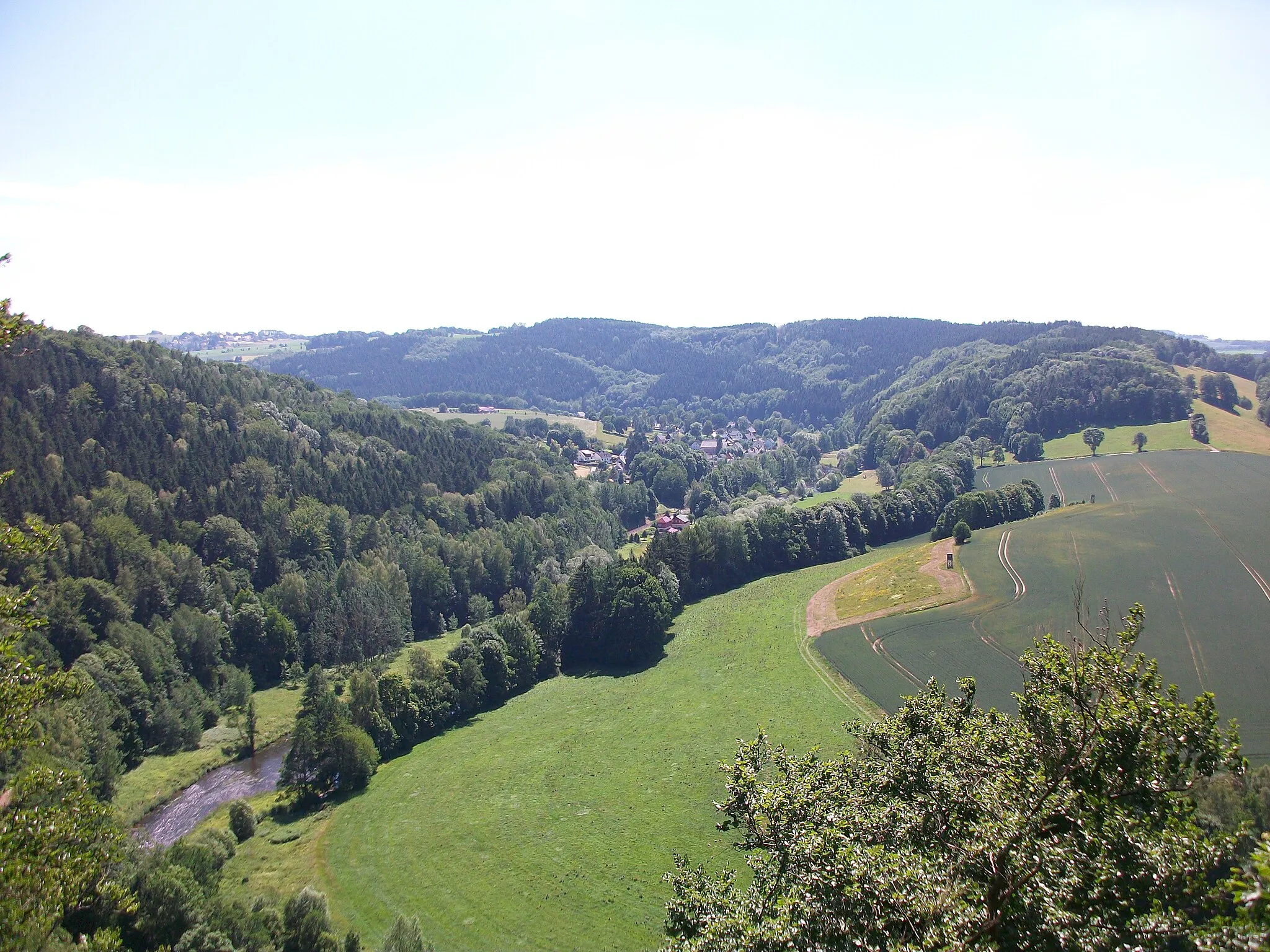 Photo showing: Blick vom Kunnerstein auf Hennersdorf