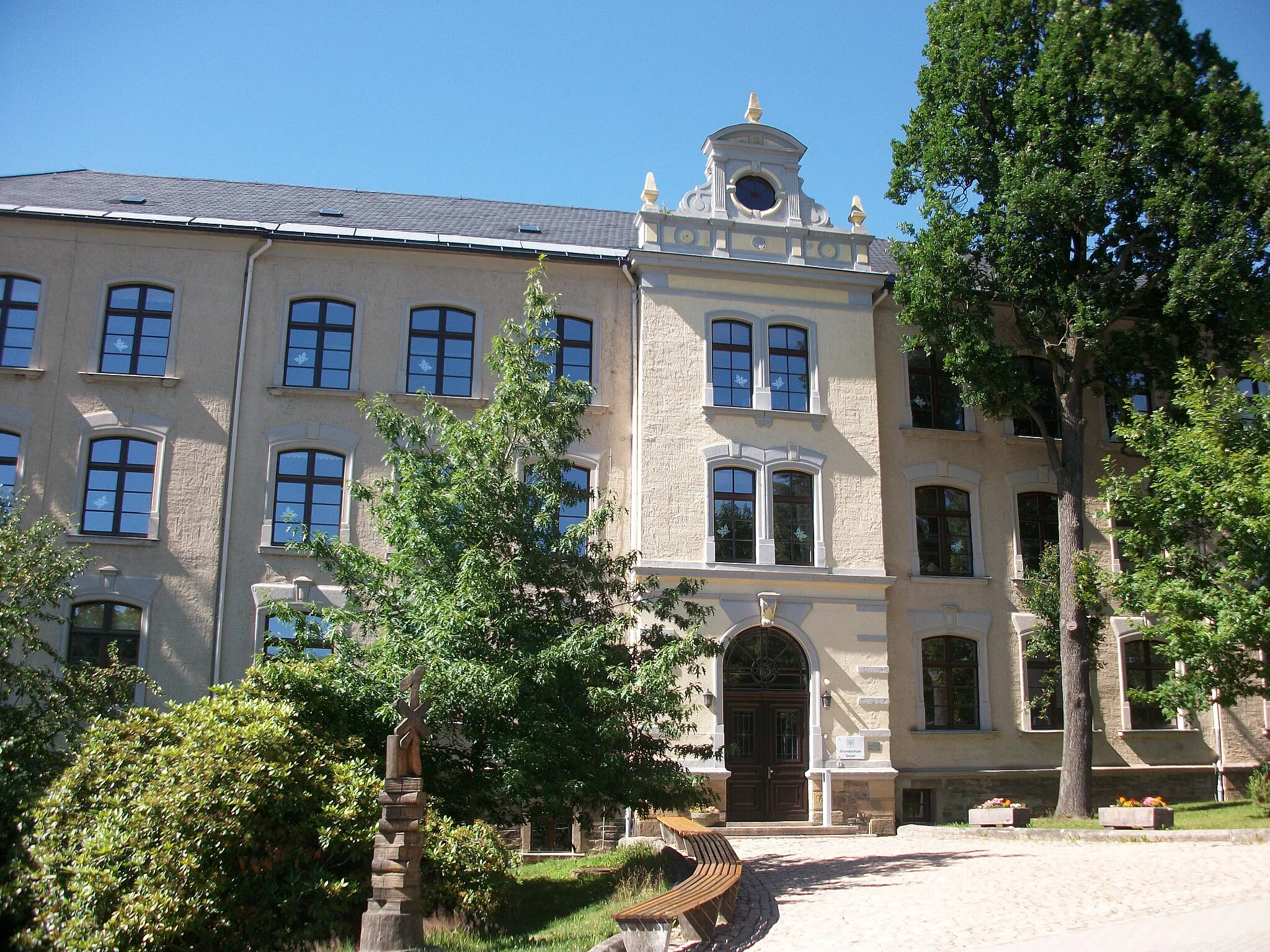 Photo showing: Grundschule Geyer