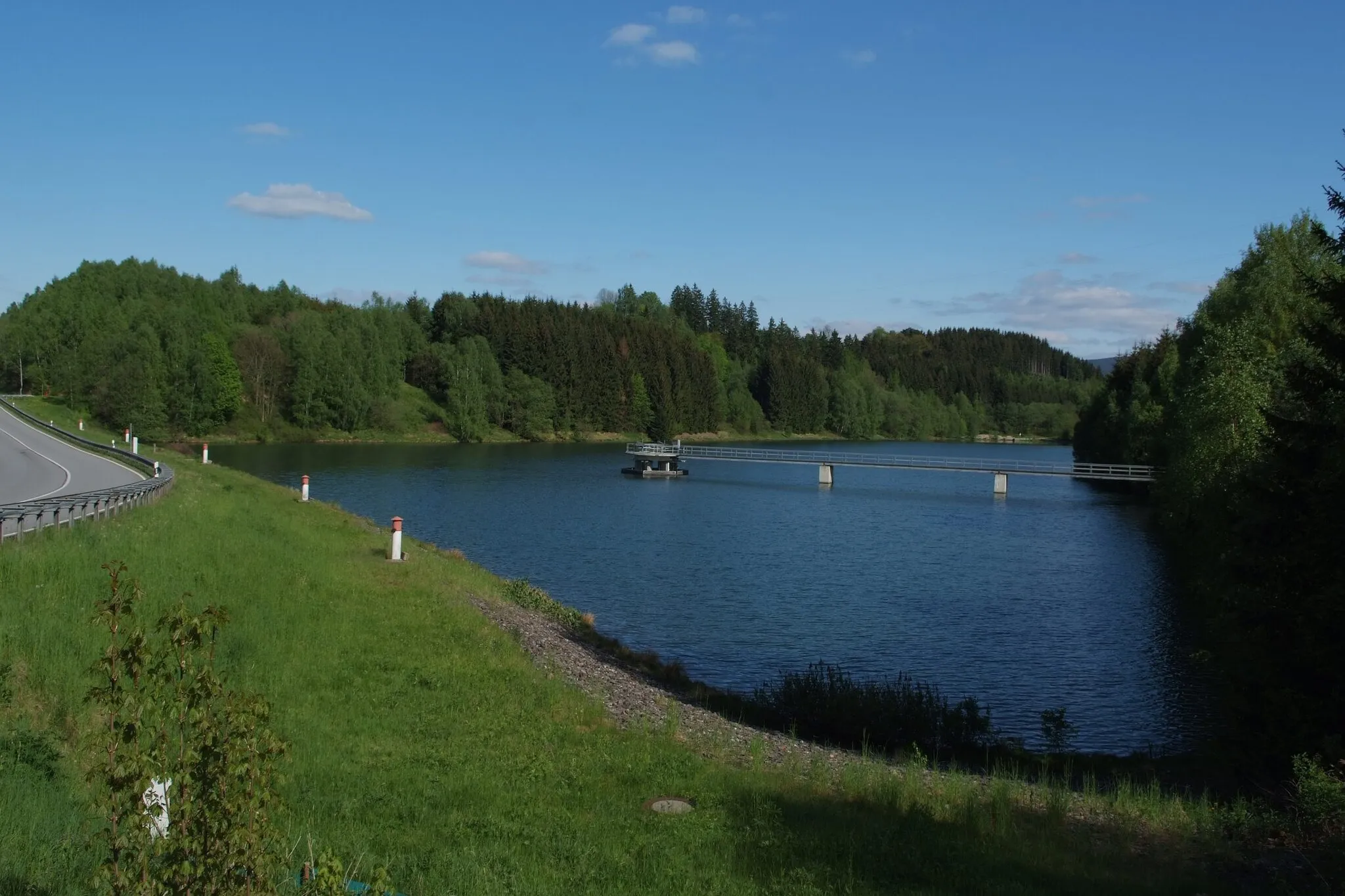 Photo showing: Vorbecken Rähmerbach (Talsperre Eibenstock)