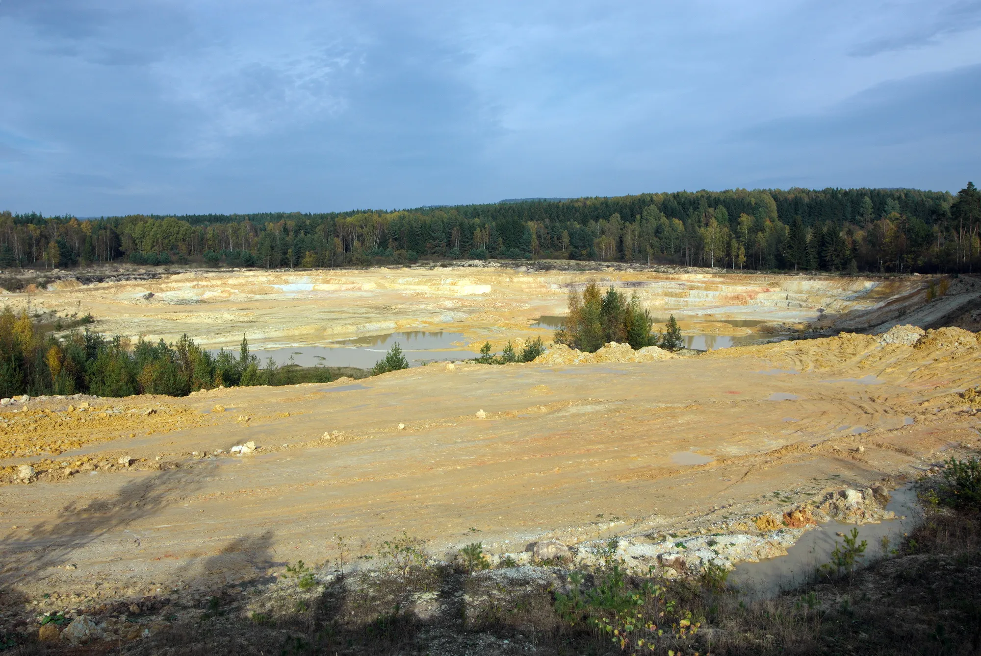 Photo showing: Vackov, část města Plesná, těžba keramických jílů, okres Cheb