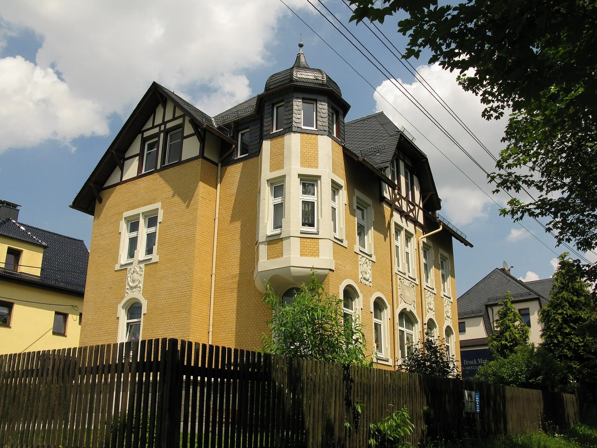 Photo showing: Plauen-Straßberg, denkmalgeschütztes Haus in der Hauptstraße (Hauptstraße 45).