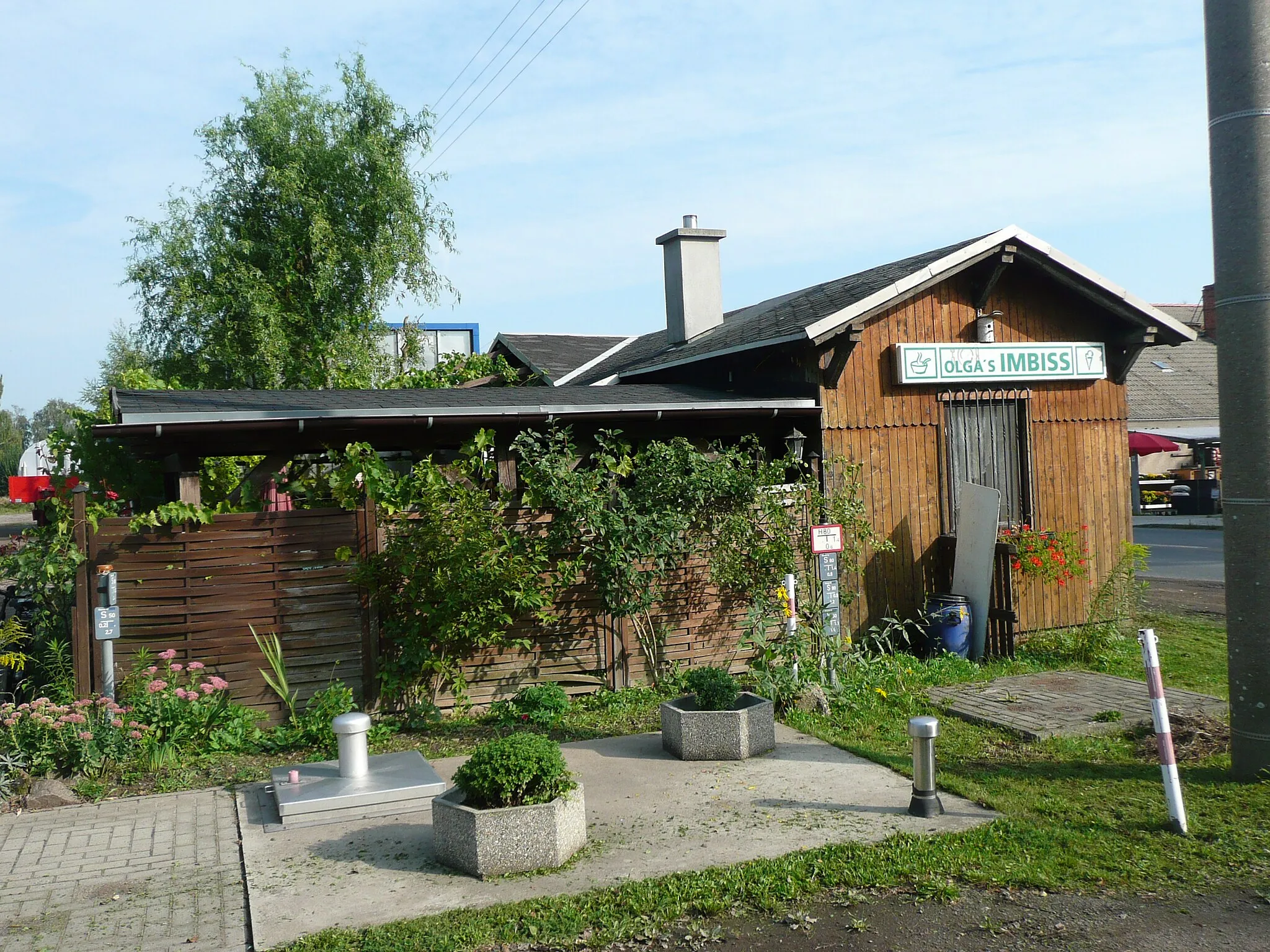 Photo showing: erhaltenes Bahnhofsgebäude am ehemaligen Bahnhof Ullendorf-Röhrsdorf