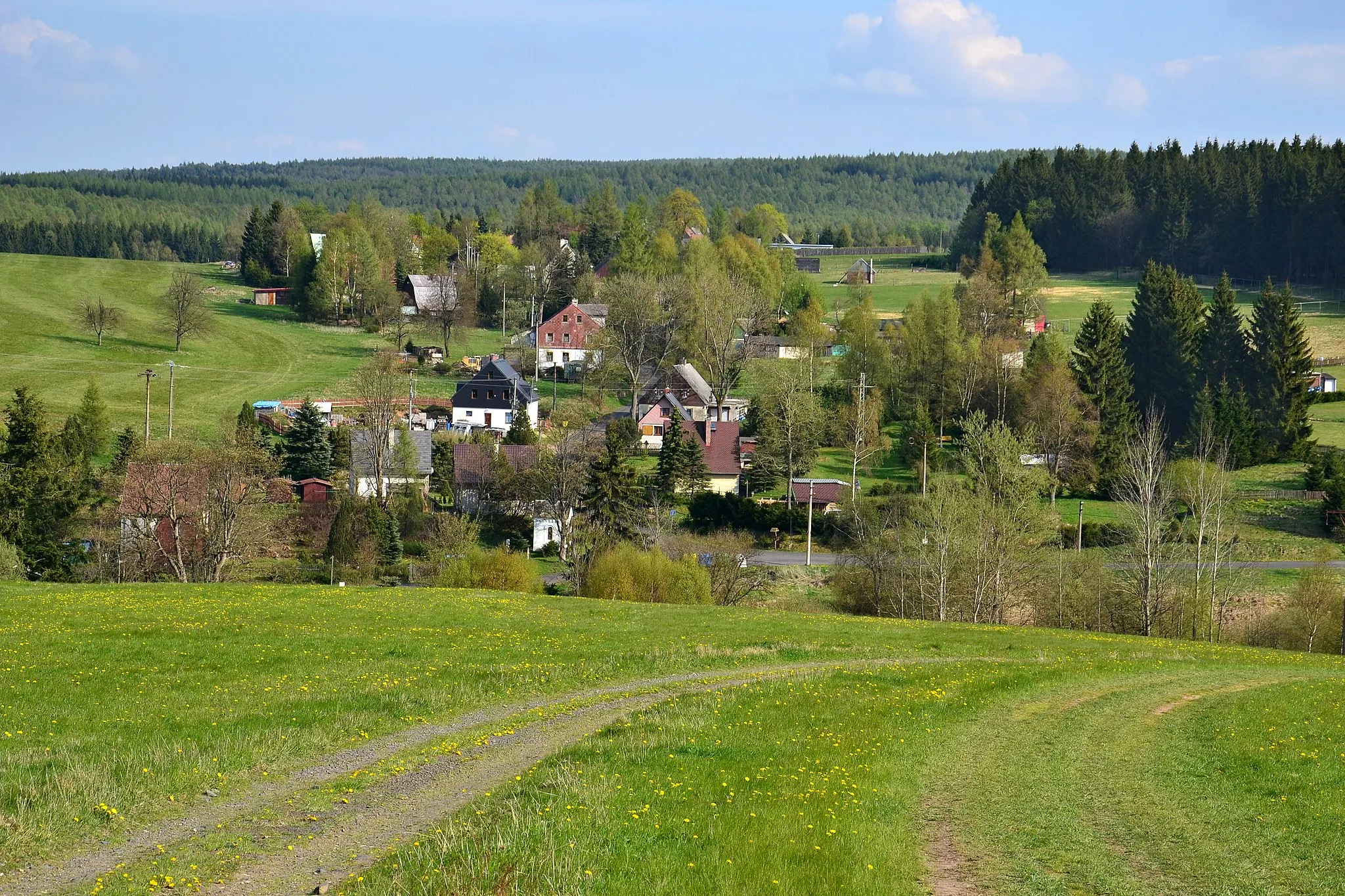 Photo showing: Východní část vesnice nad kaplí