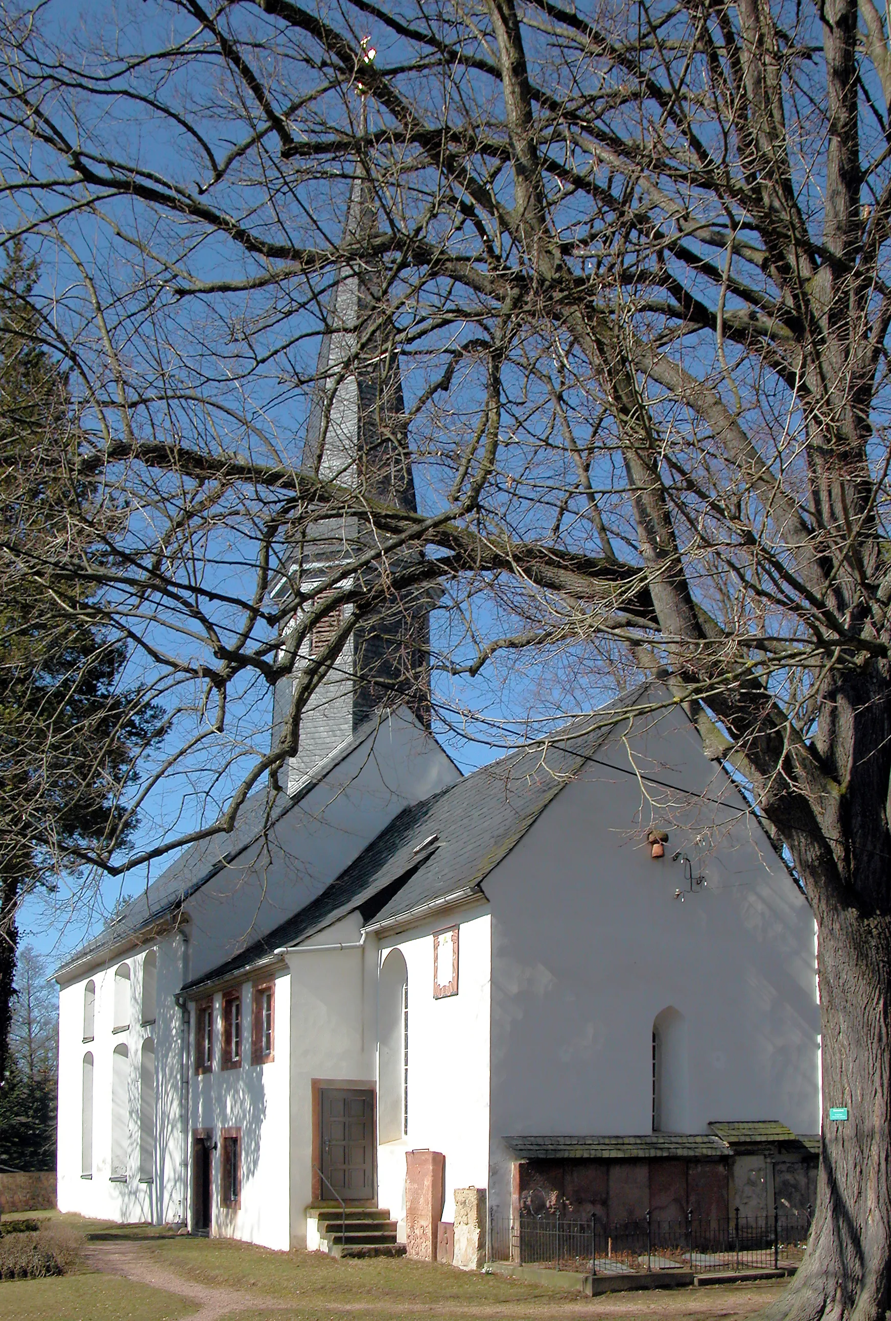 Photo showing: 16.03.2012   09648  Ringethal (Mittweida), Hauptstraße (GMP: 51.005597,12.99918): In der Dorfkirche Ringethal befindet sich die wohl kleinste noch erhaltene Silbermann-Orgel mit 6 
Registern und 379 Pfeifen.                        [DSCNn3214.TIF]20120316260DR.JPG(c)Blobelt