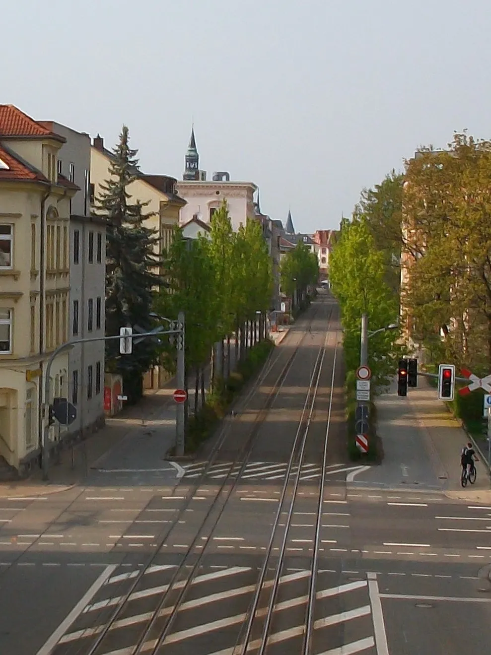 Photo showing: Zwickau, Äußere Schneeberger Straße von der Brückenbergschachtbahn aus gesehen (2018)