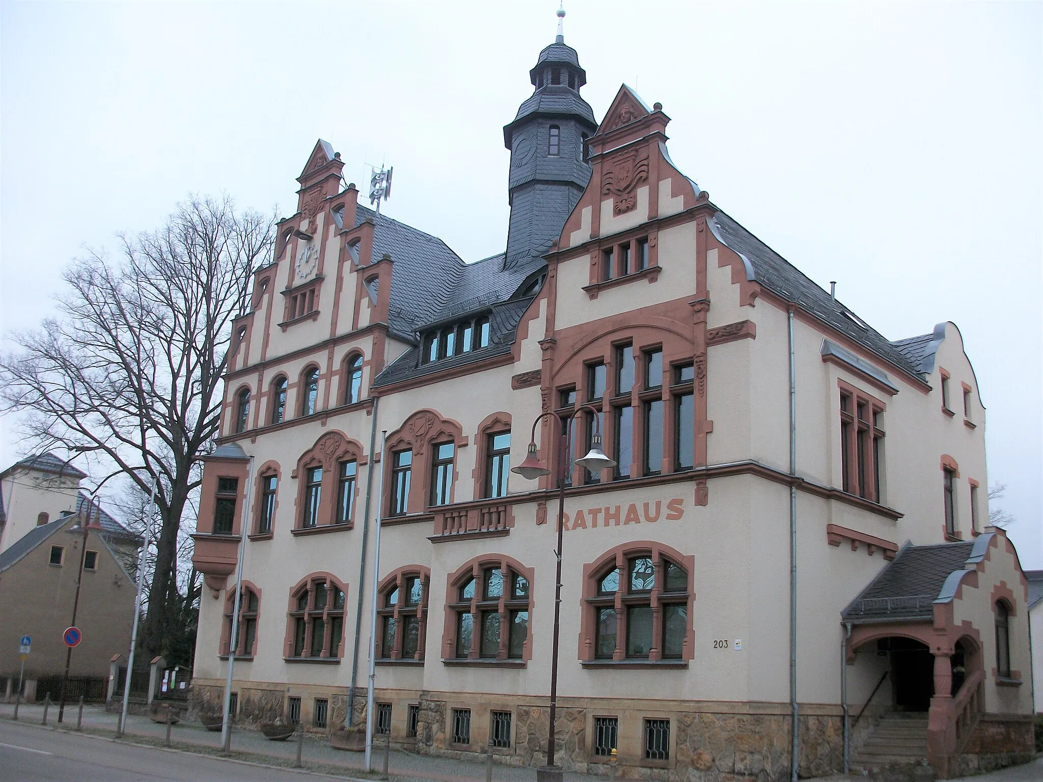 Photo showing: Rathaus Oberlungwitz