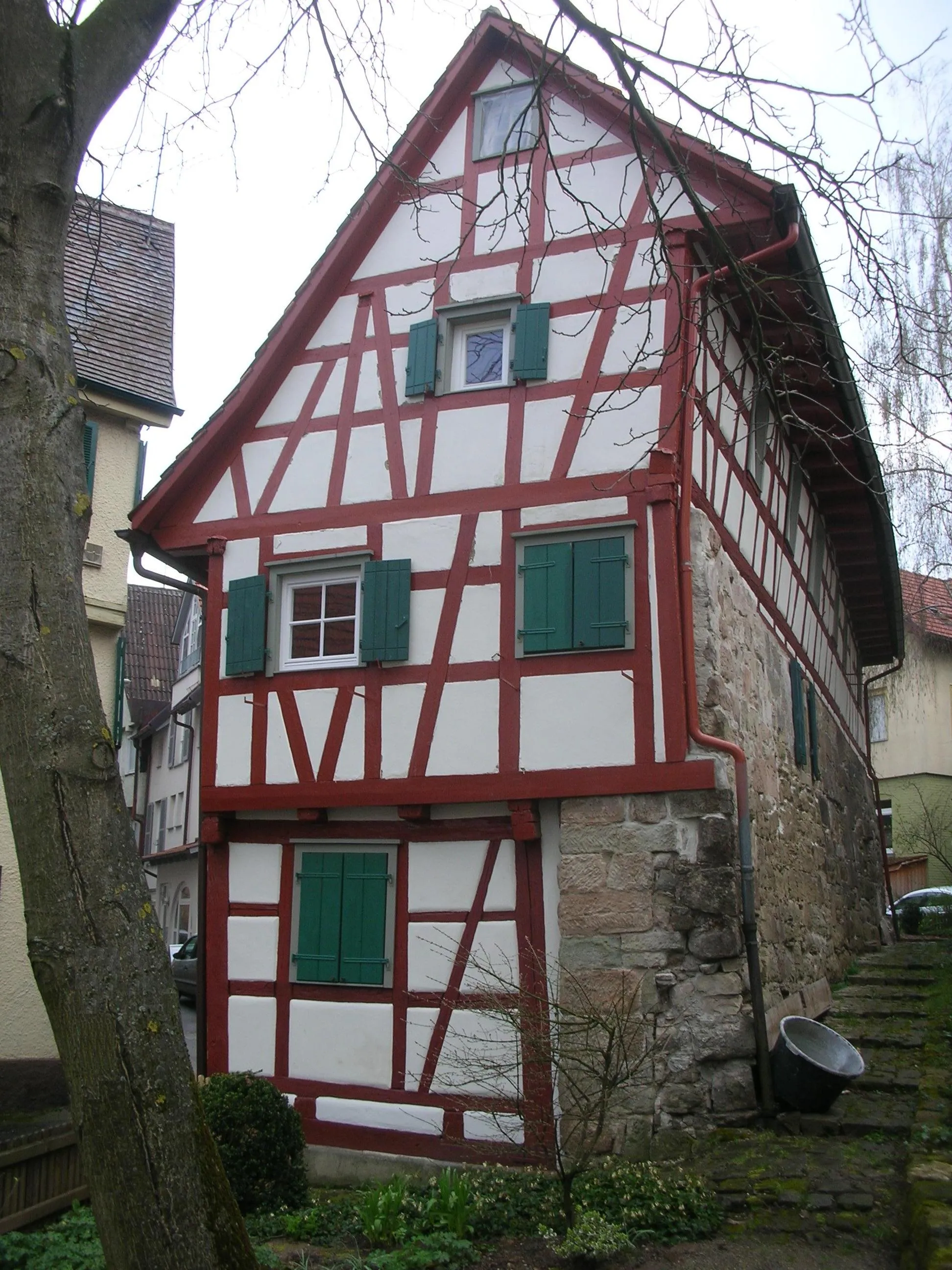 Photo showing: Haus auf der Mauer in Schorndorf