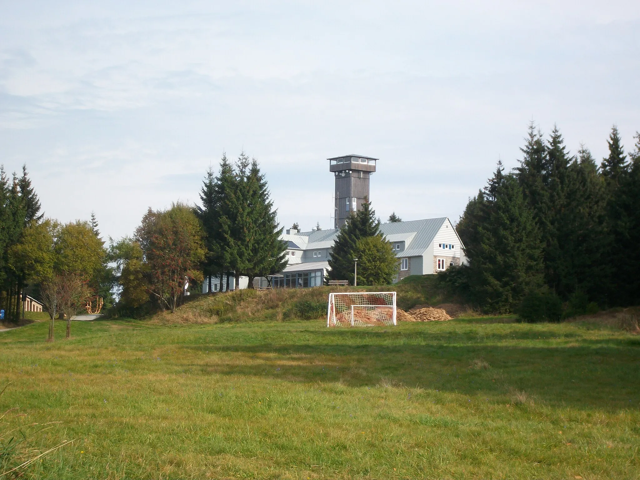 Photo showing: Klingenthal, Aschbergturm mit DJH