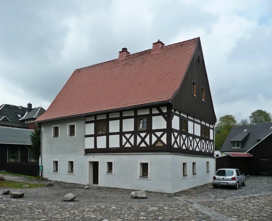 Photo showing: Olbernhau-Grünthal, historic copperworks, court house.