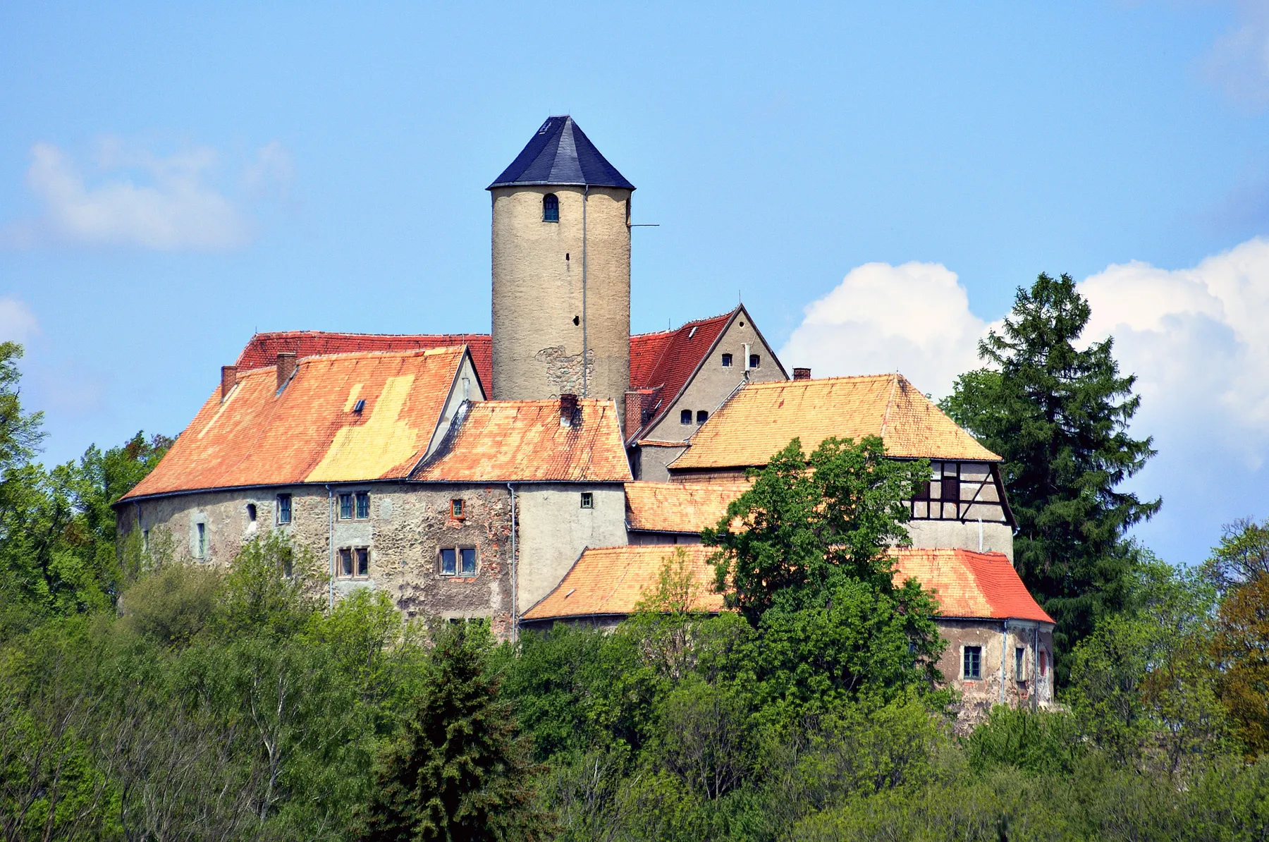 Photo showing: This image shows the castle in Schönfels (Saxony, Germany).