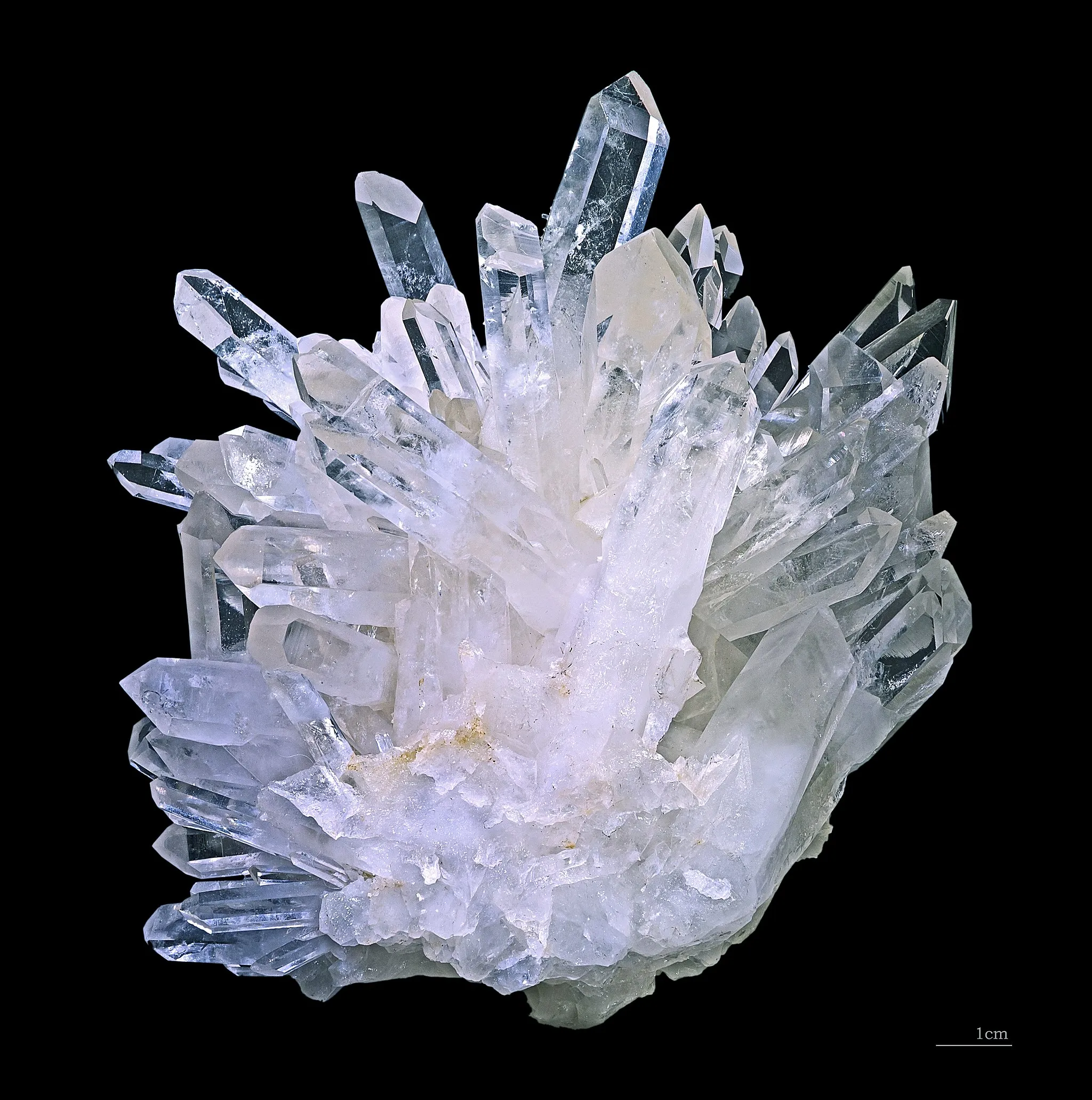 Photo showing: Quartz
Locality : La Gardette mine , Bourg d'Oisans, Isère France
Size 13x13cm