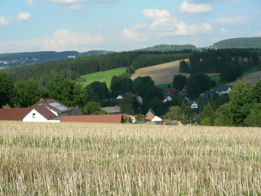 Photo showing: The village of Zaulsdorf taken from the West