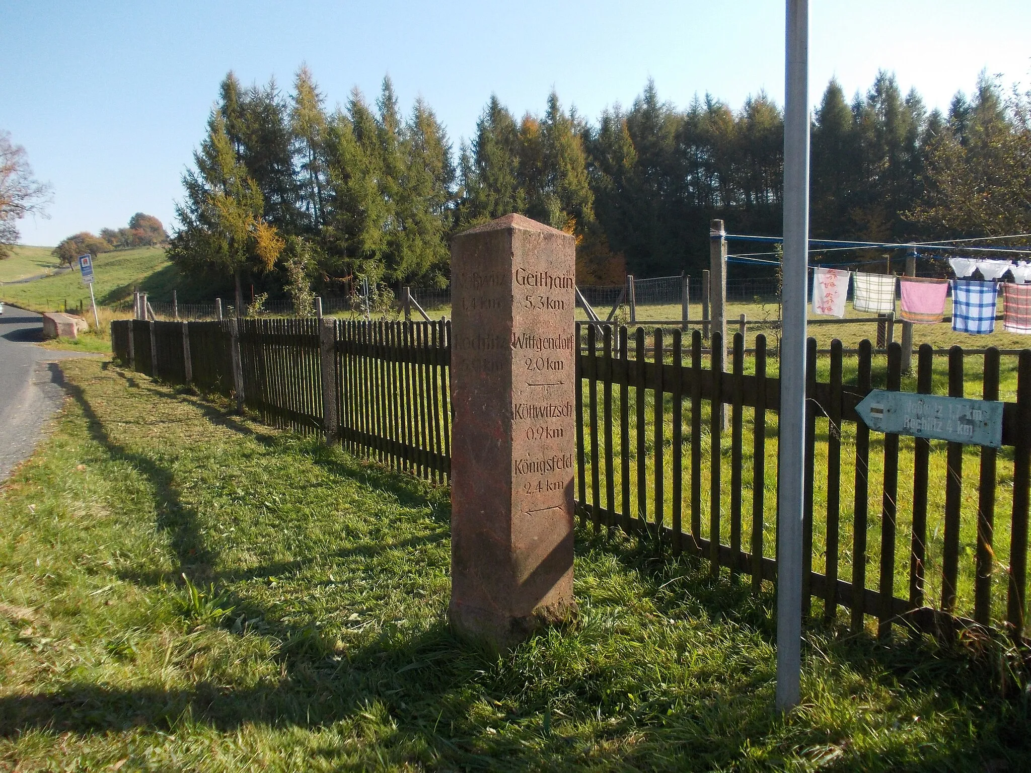 Photo showing: Signpost in Stollsdorf (Königsfeld, Mittelsachsen district, Saxony)